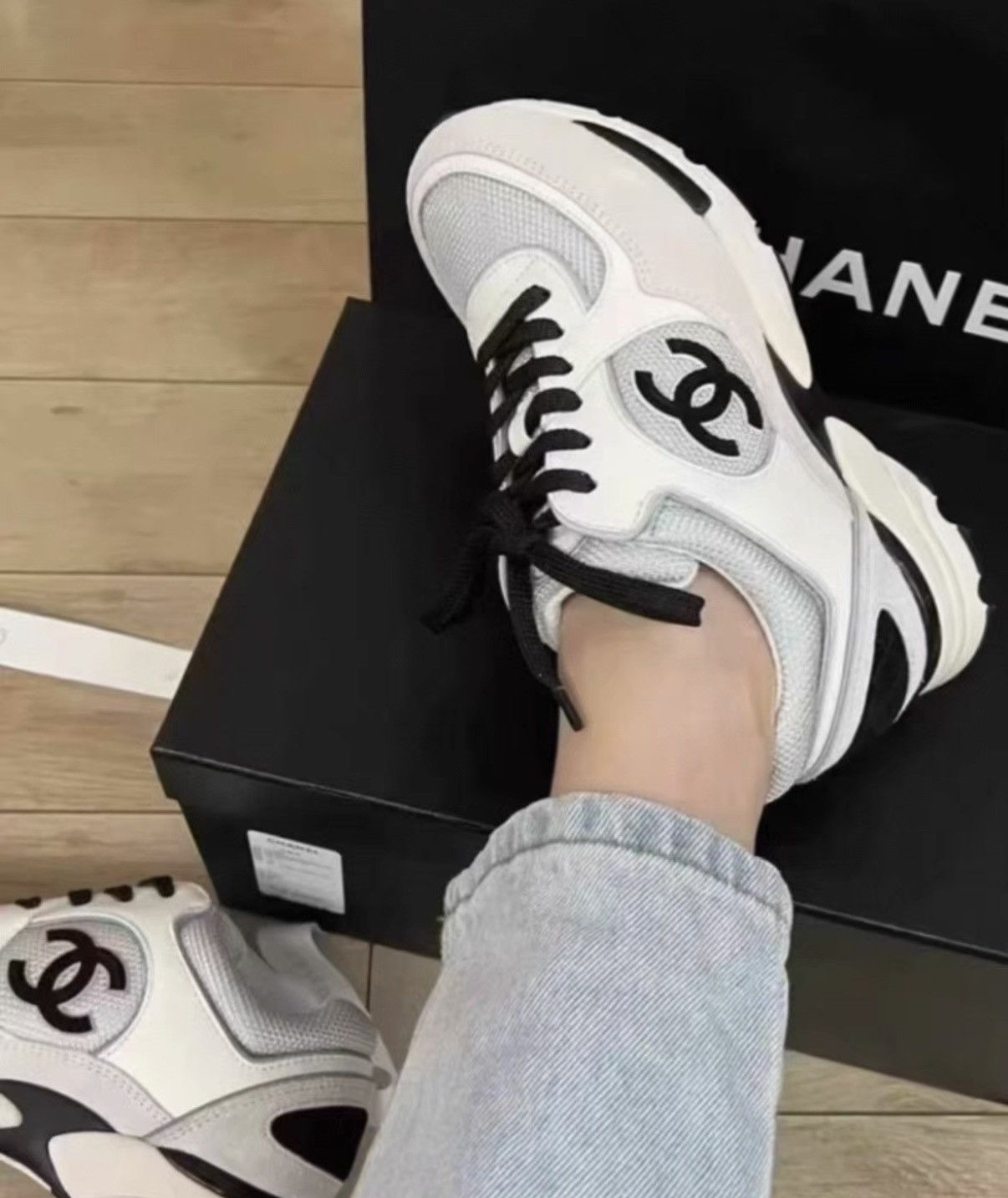 Chanel Chanel Grey & White Interlocking CC Sneakers J41 Size US 7.5 / IT 37.5 - 2 Thumbnail