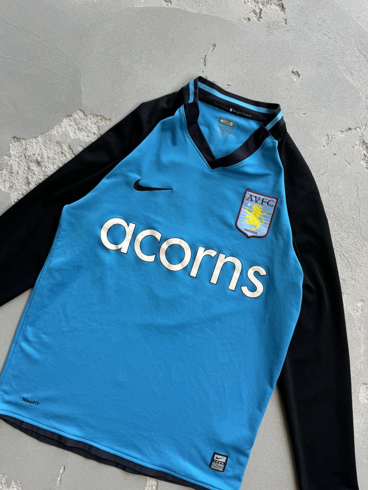 Nike × Vintage Vintage Nike Aston Villa Training Longsleeve Size S Size US S / EU 44-46 / 1 - 3 Thumbnail