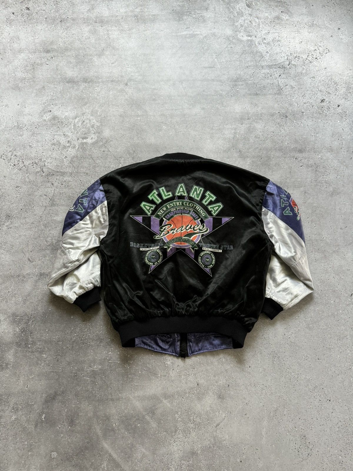 MLB × NFL × Vintage Vintage 90s Atlanta Braves + Red Skins Reversible Bomber Size US S / EU 44-46 / 1 - 5 Thumbnail