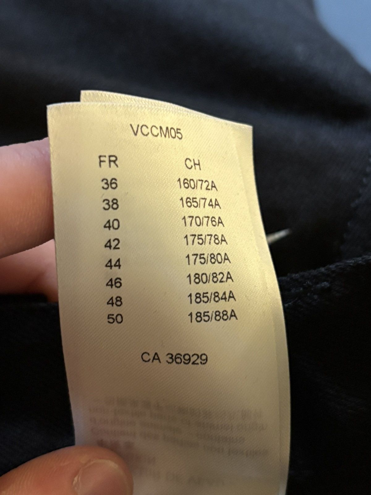 Louis Vuitton Louis Vuitton Graffiti Print Cargo Jeans - Size 30 Size US 30 / EU 46 - 13 Thumbnail