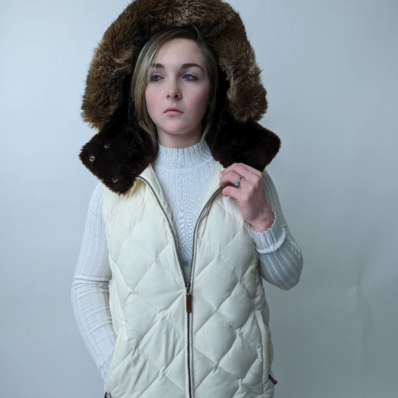 Lauren Ralph Lauren Lauren Ralph Lauren Creamy Quilted Hooded Puffer Vest Size S / US 4 / IT 40 - 9 Thumbnail