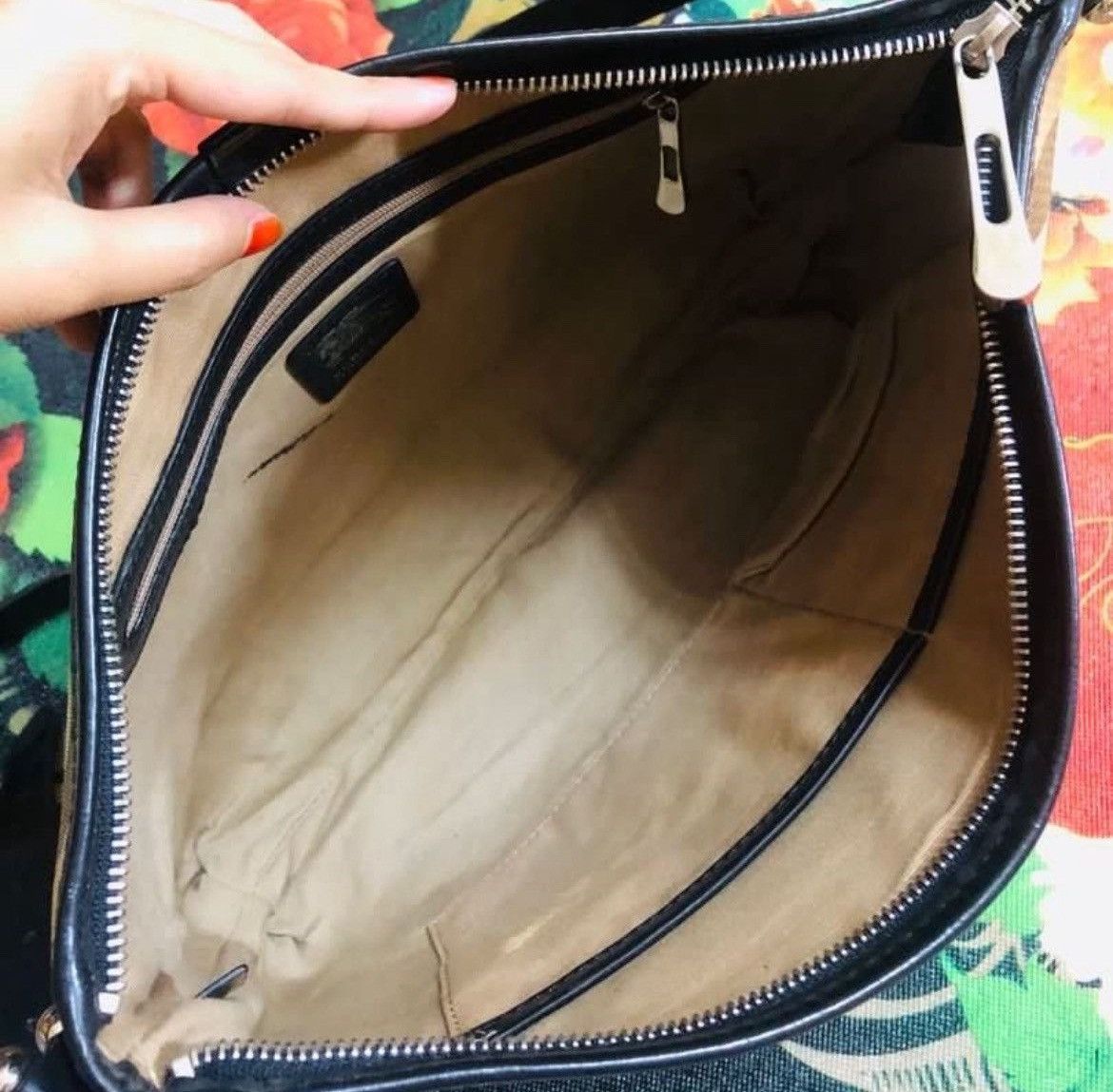 Burberry Authentic Burberry Nova Check Pocket Shoulder Bag Size ONE SIZE - 5 Thumbnail