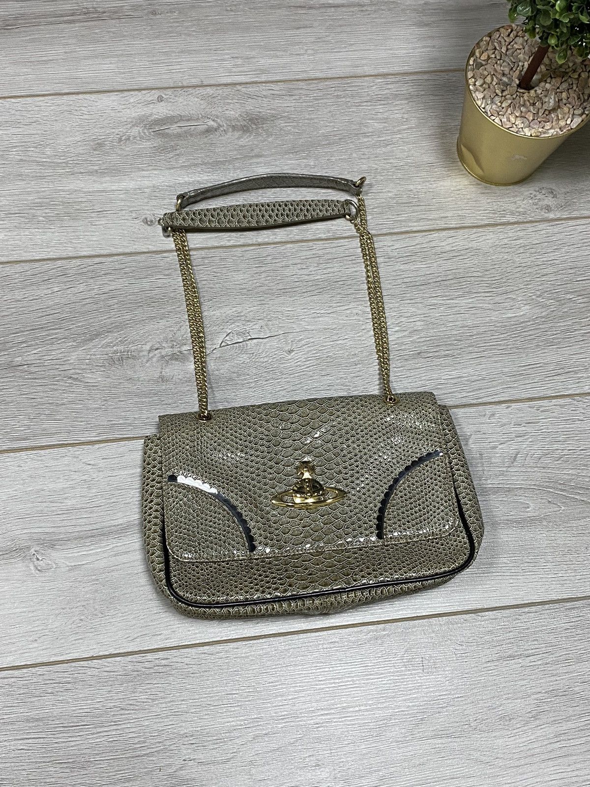 Vivienne Westwood Vivienne Westwood 🐍 RARE Frilly Snake chain bag big orb Size ONE SIZE - 1 Thumbnail