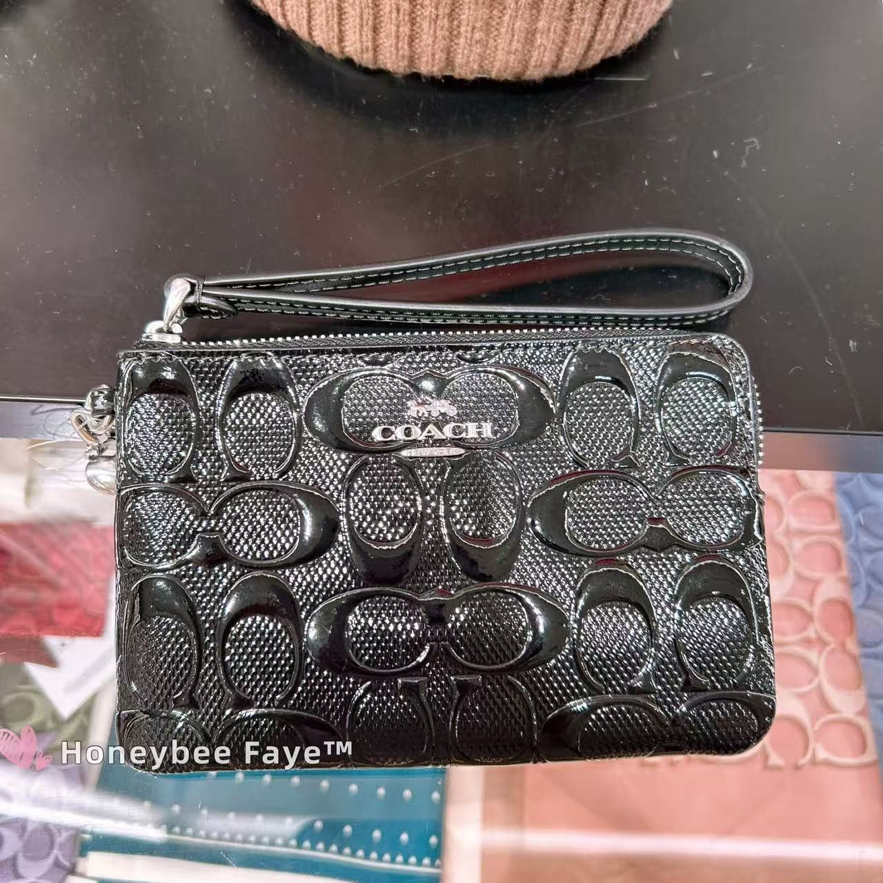 Coach Corner Zip Wristlet In Signature Leather Heart Charm CDY96 Size ONE SIZE - 2 Thumbnail