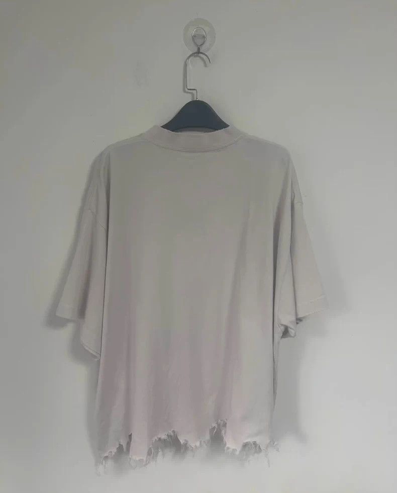 Balenciaga Balenciaga Distressed Hem Embroidered Double Ring Letter L Size US M / EU 48-50 / 2 - 2 Thumbnail