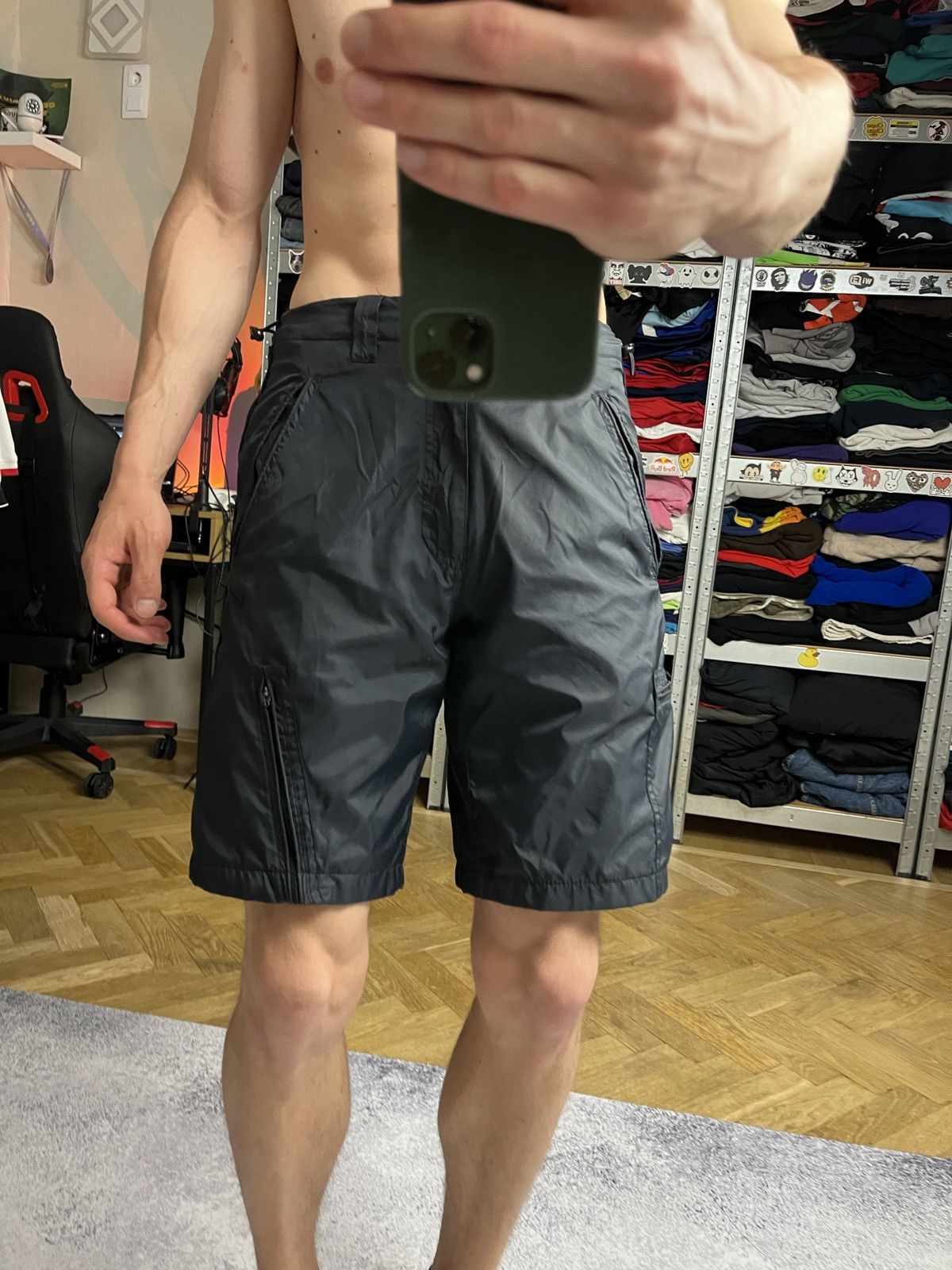 Nike Vintage 00’s Nike Vintage Nylon Shorts Swoosh Y2K Black Hype Size US 31 - 2 Thumbnail