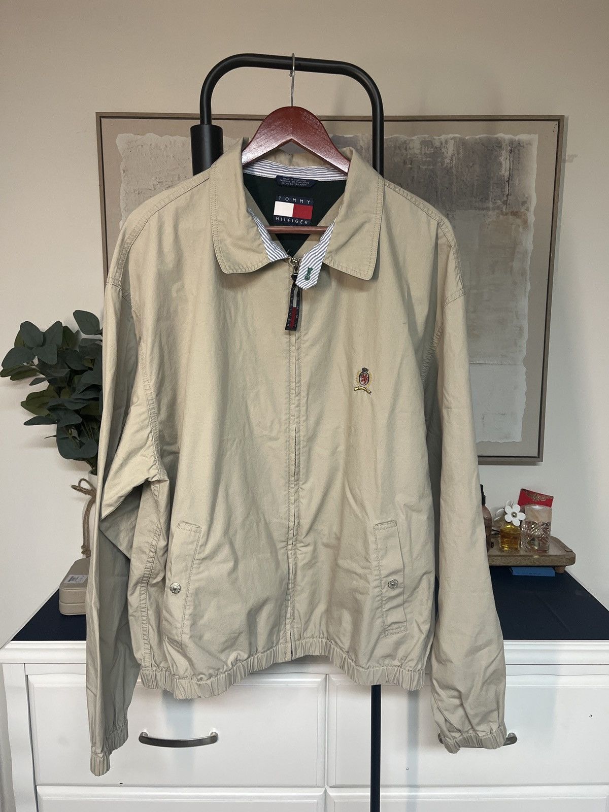 Tommy Hilfiger Vintage Tommy Hilfiger Bomber (homage logo) Size US XL / EU 56 / 4 - 1 Thumbnail