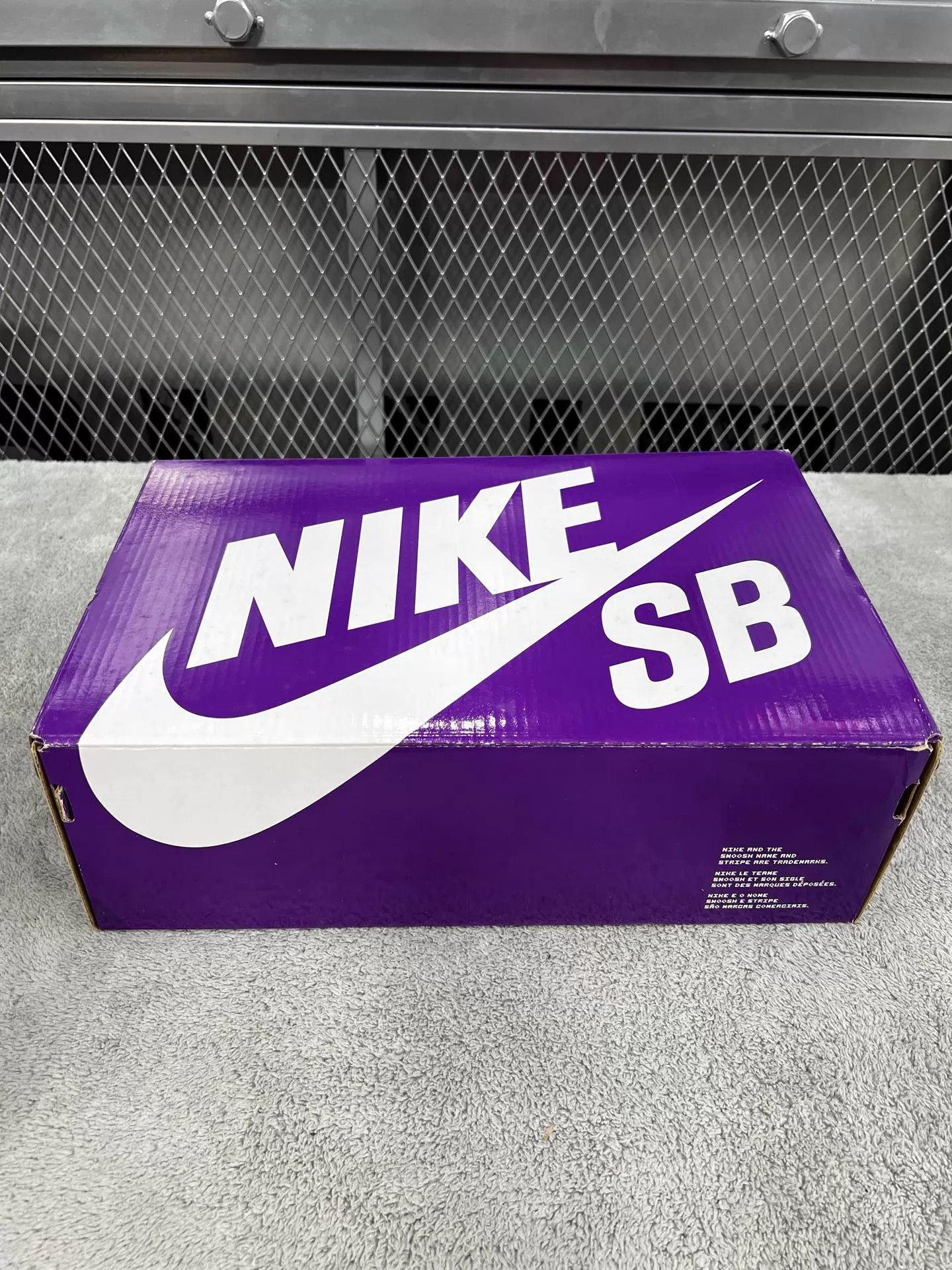 Nike Nike Dunk SB Pro Lakers Purple Gold Laser Orange Size US 8 / EU 41 - 8 Thumbnail