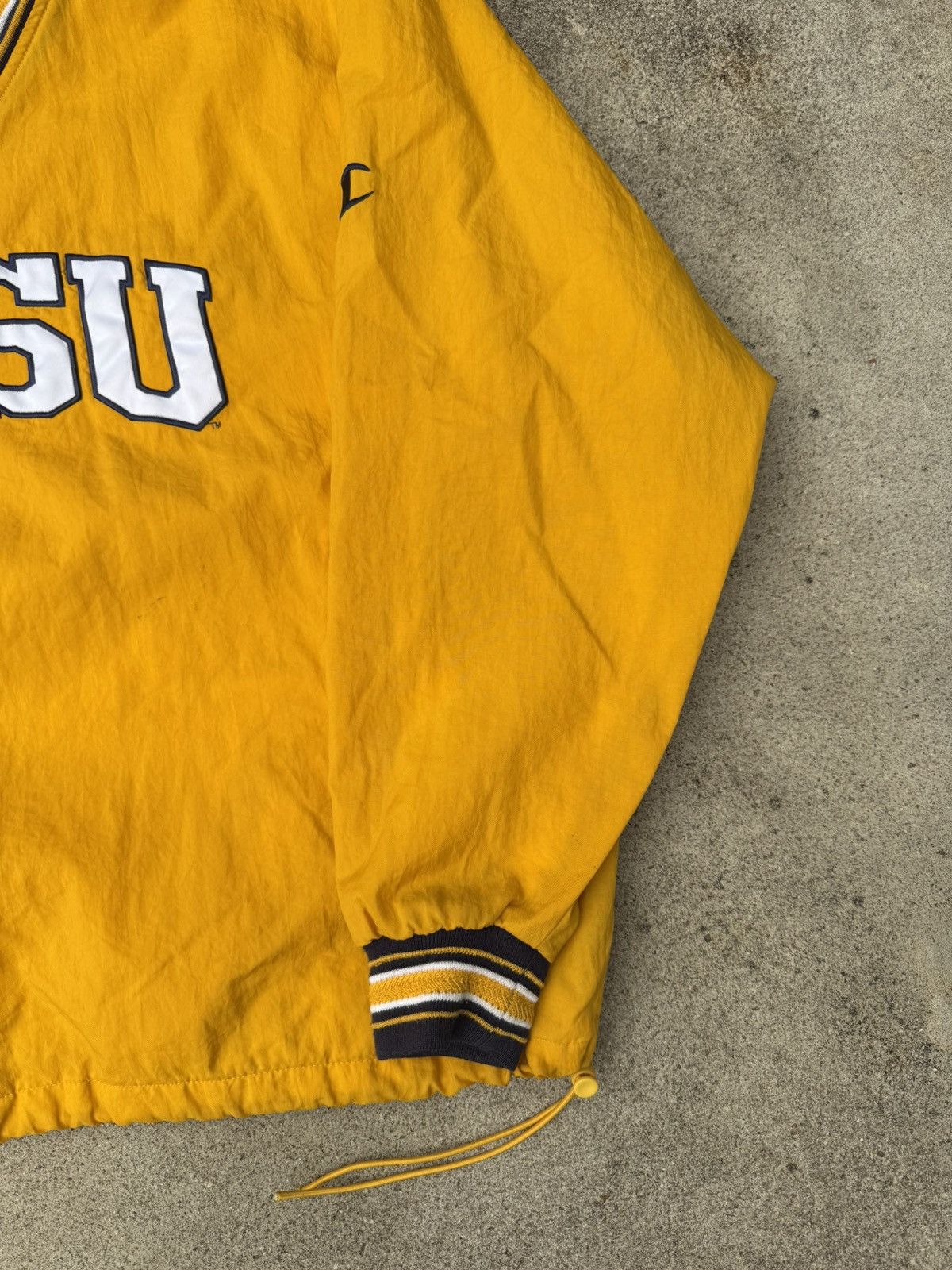 Champion × Vintage Champion South Dakota State University Windbreaker Jacket XL Size US XL / EU 56 / 4 - 3 Thumbnail