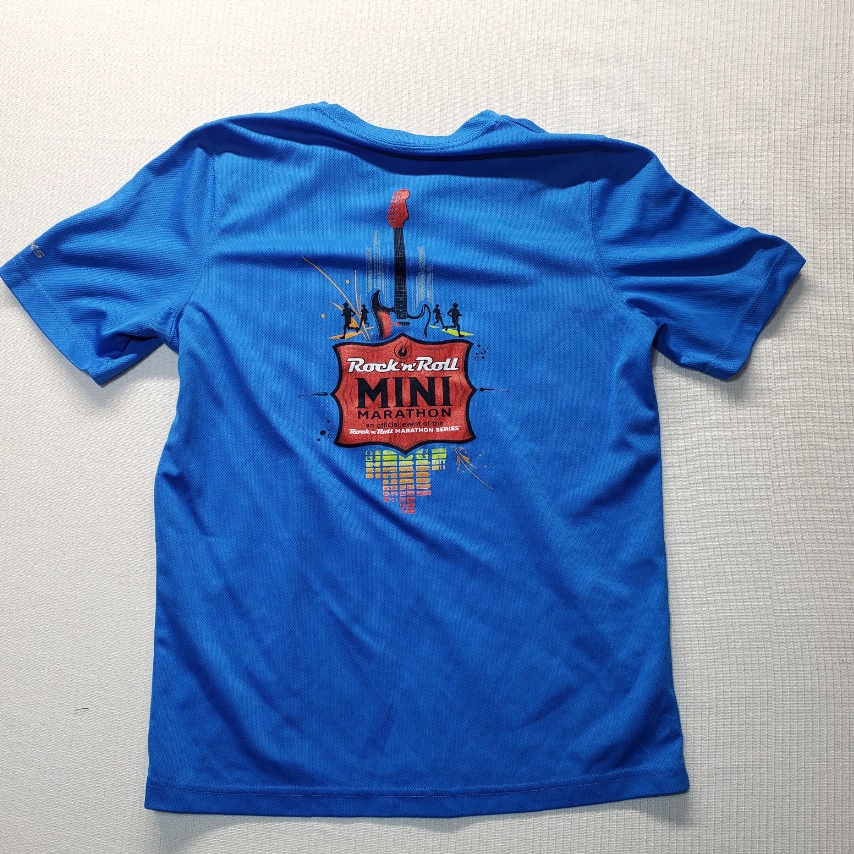 Brooks Brooks Shirt Rock N Roll Mini Marathon Series Tee Short Sleeve Adult S Blue Microfiber Shirt Rock N Roll Logo Size US S / EU 44-46 / 1 - 7 Thumbnail