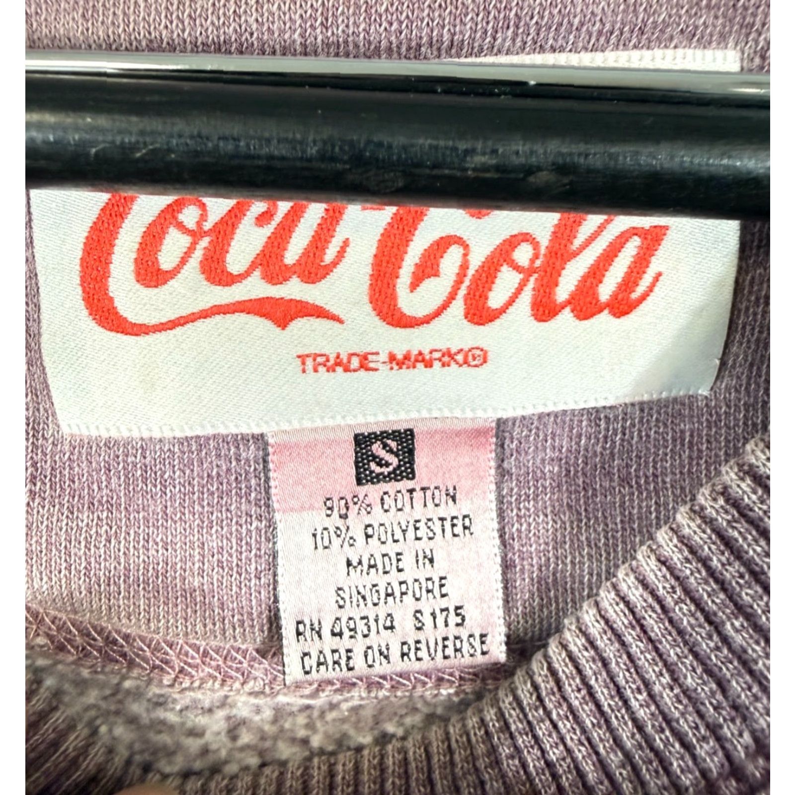 Vintage VINTAGE Coca-Cola Sweatshirt Mens S Mauve Pink Graphic Crew Neck Long Sleeve Size US S / EU 44-46 / 1 - 6 Thumbnail