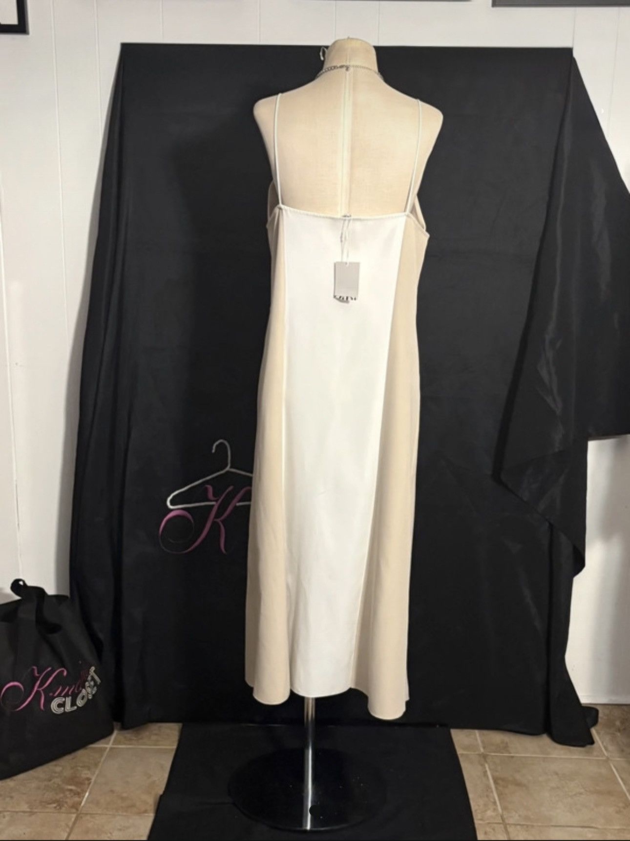 Zara Zara t strap cream an white dress with detail print on top Size L / US 10 / IT 46 - 2 Thumbnail