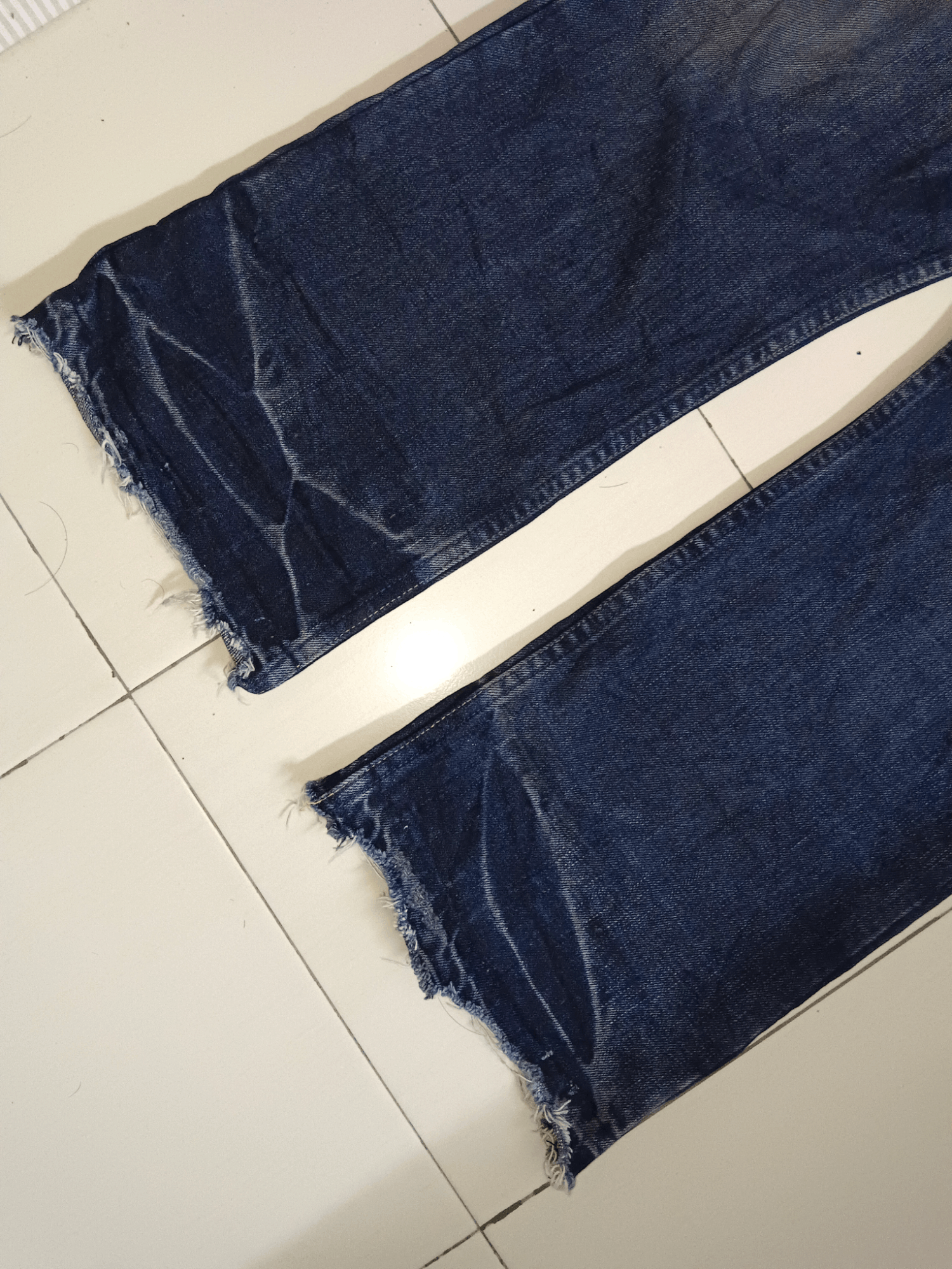 Le Grande Bleu (L.G.B.) LGB Distressed Vintage Wash Denim Jeans - Japan Exclusive Size US 33 - 3 Thumbnail