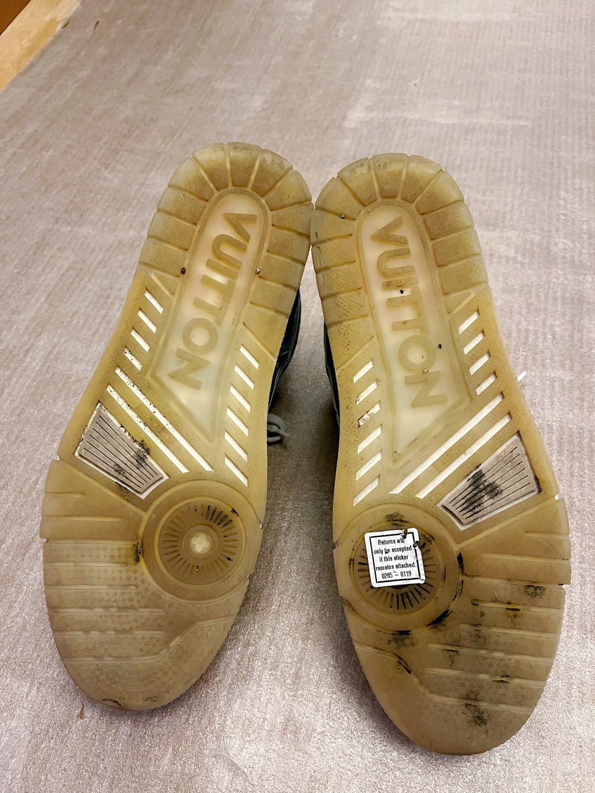 Louis Vuitton Louis Vuitton luxury sneakers Size US 9.5 / EU 42-43 - 11 Thumbnail