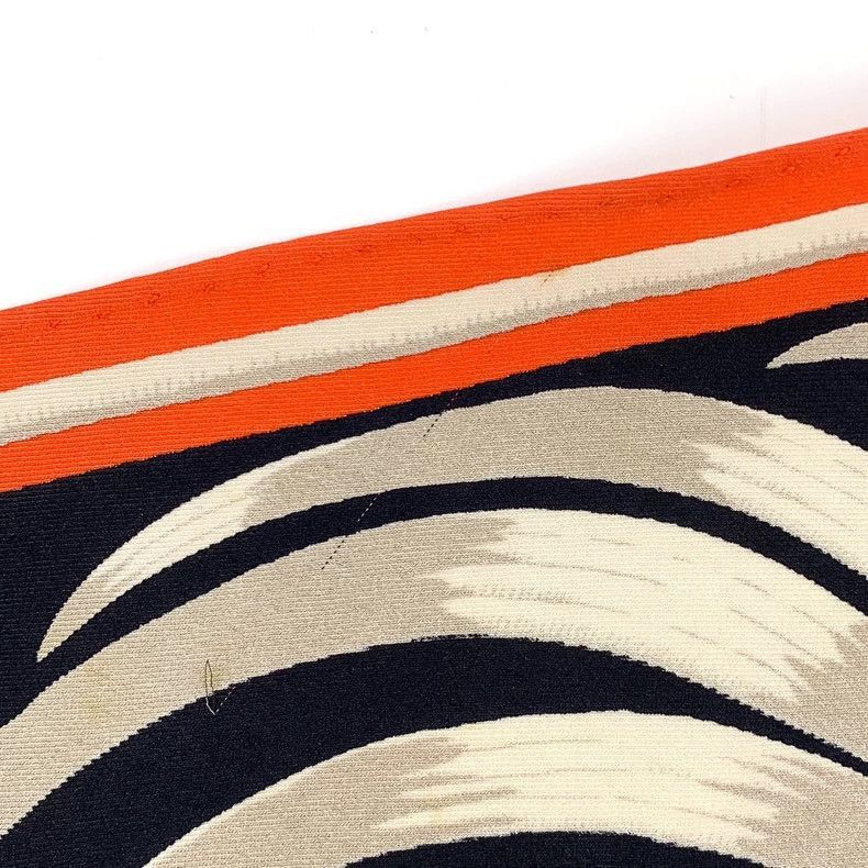 Hermes Hermes Colorful Tiger Silk Triangle Scarf-2506 Size ONE SIZE - 7 Thumbnail