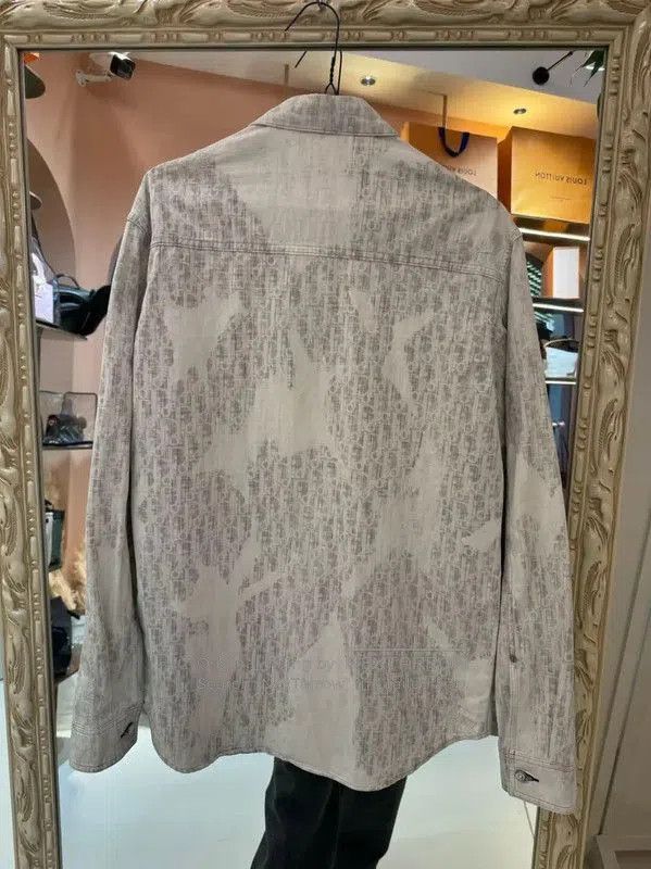Dior Dior Men's Light Blue Denim Shirt . Size US L / EU 52-54 / 3 - 1 Thumbnail