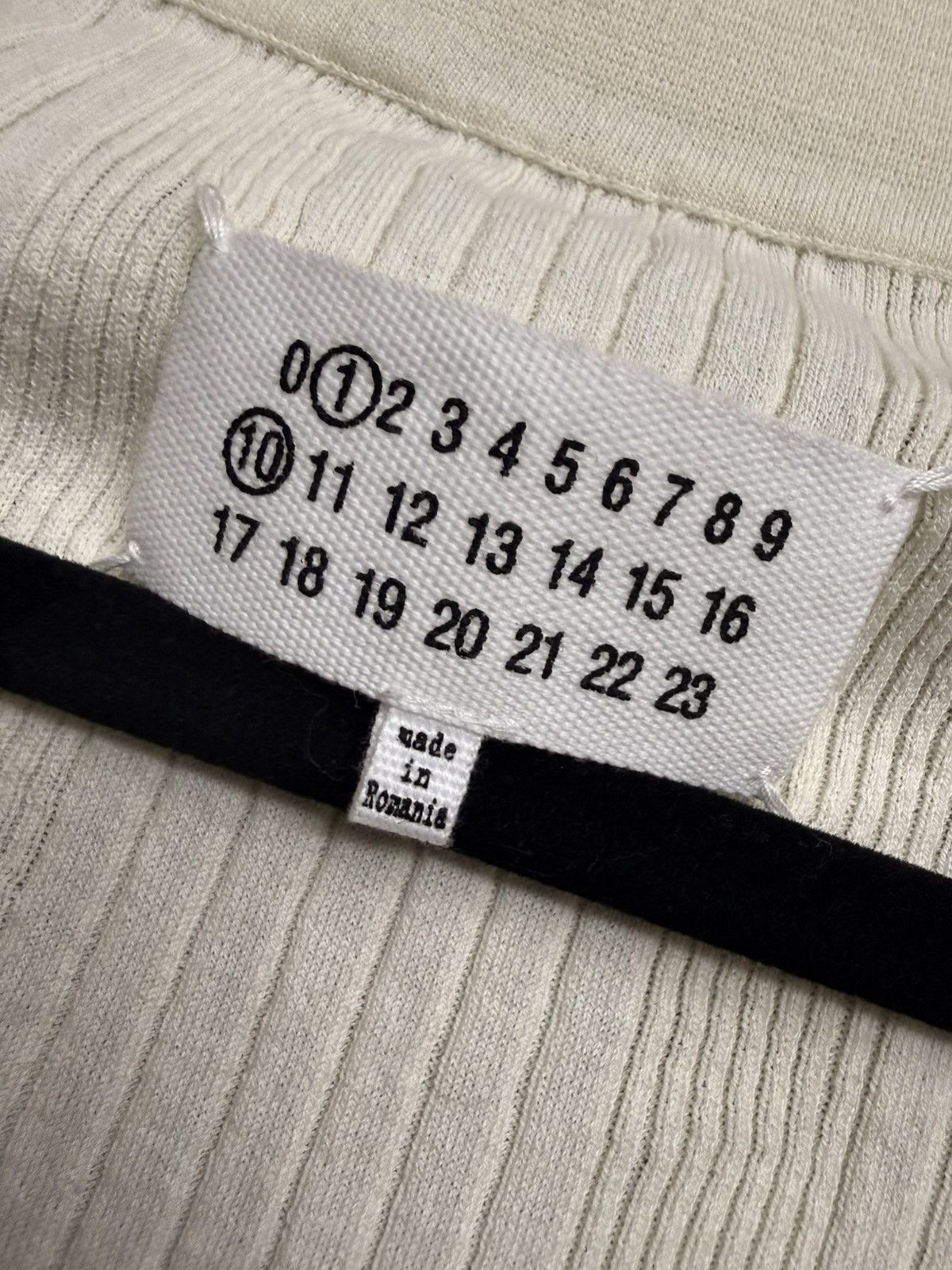 Maison Margiela Beautiful Margiela polo Size US M / EU 48-50 / 2 - 2 Thumbnail