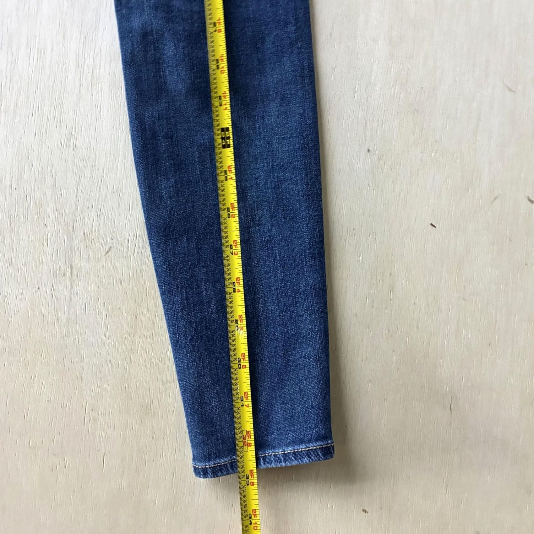 American Eagle Outfitters VINTAGE? No. American Eagle Outfitters Dream Stretch Skinny Jeans Womens 2 Short Blue Denim Size 26" / US 2 / IT 38 - 5 Thumbnail