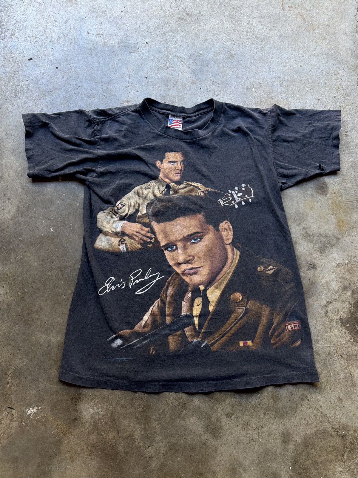 Vintage Vintage 1995 Elvis Presley Single Stitch Graphic Tee Size US L / EU 52-54 / 3 - 1 Thumbnail