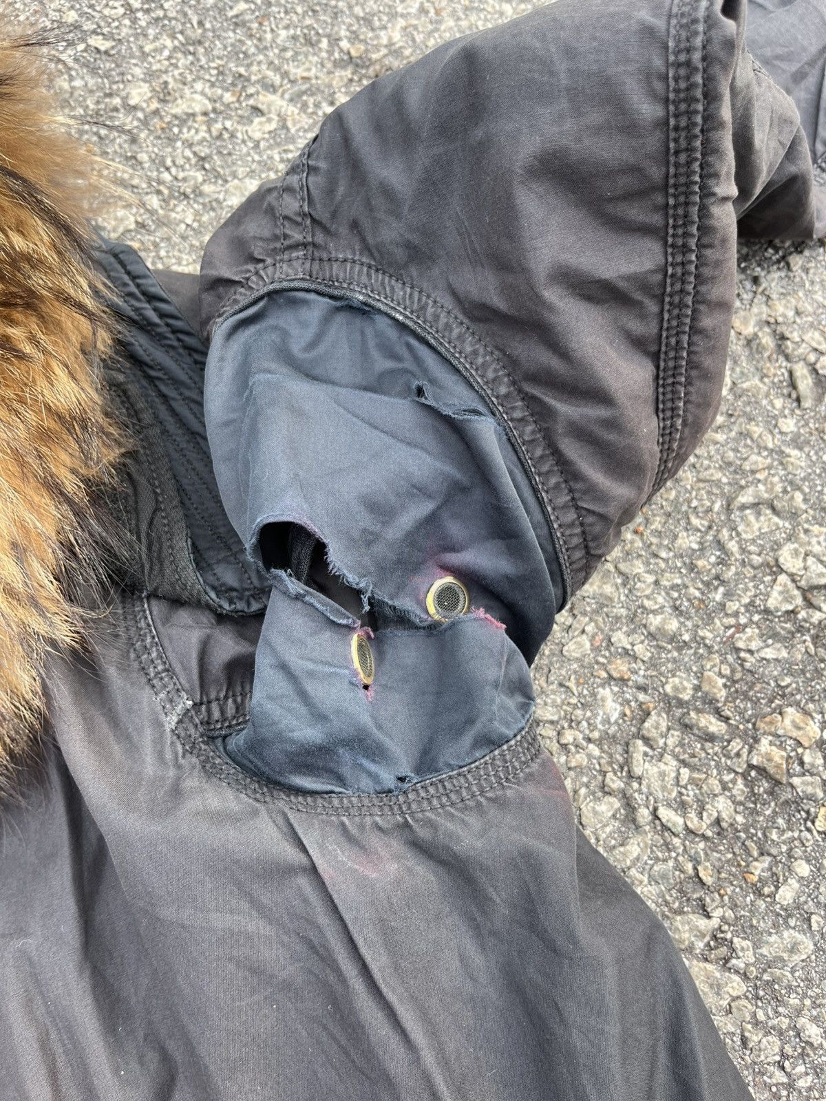 GOA Thrashed!! Very worn G.O.A parkas Size US M / EU 48-50 / 2 - 6 Thumbnail