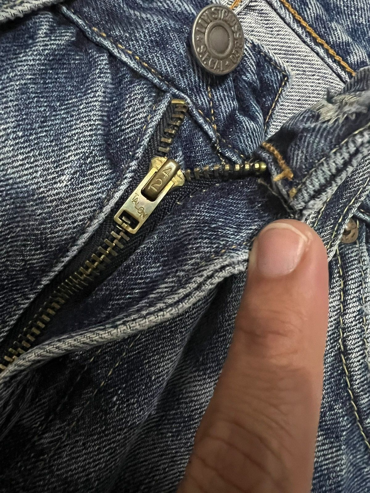 Levi's LVC Levi’s 501z xx Big E Distress Faded Selvedge Jean Size US 30 / EU 46 - 11 Thumbnail