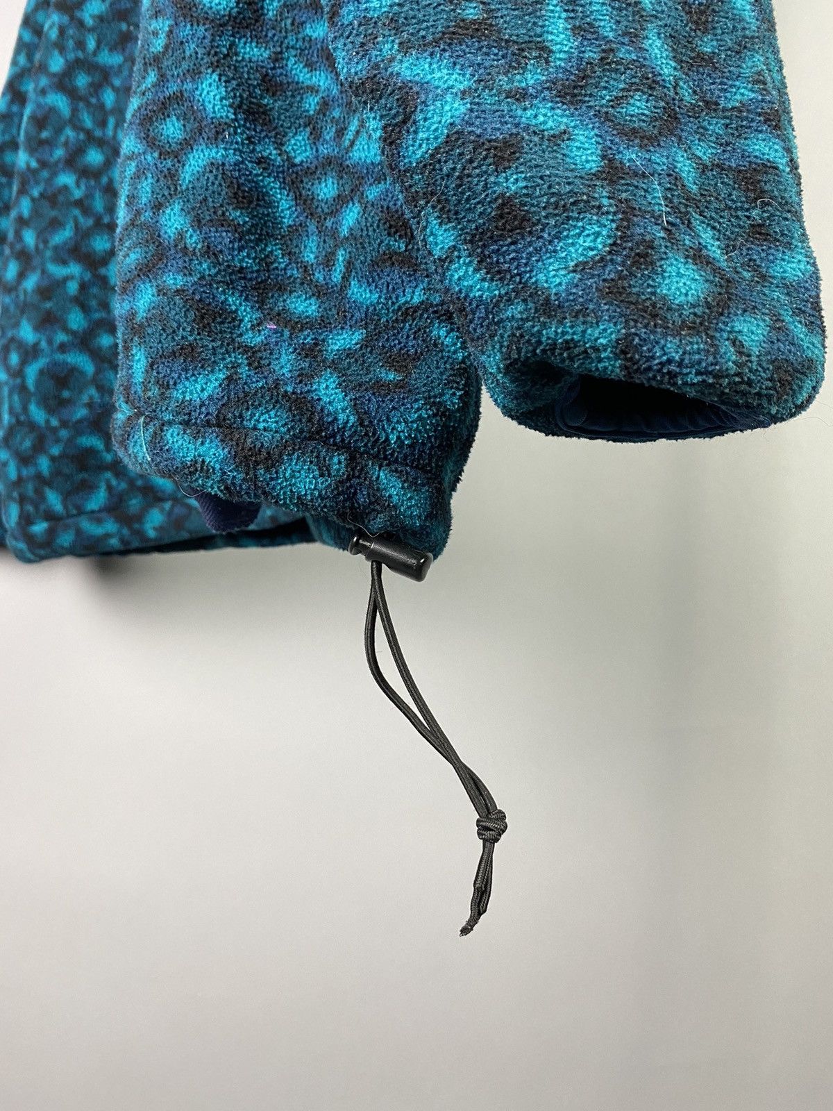 Japanese Brand × Vintage Vintage Blue Patterned Fleece Pullover Size US M / EU 48-50 / 2 - 5 Thumbnail