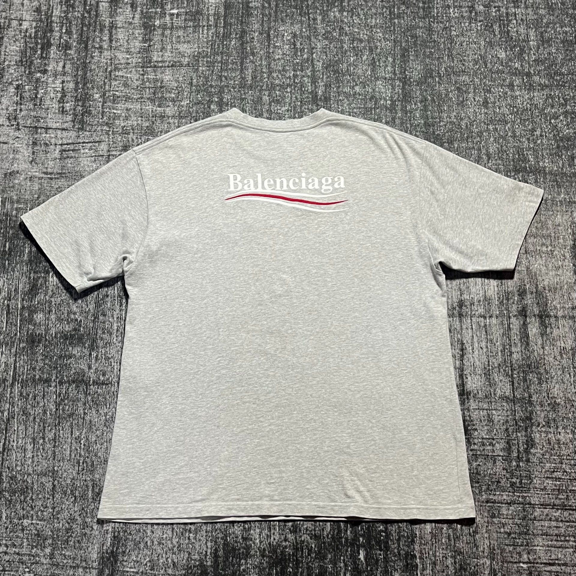 Balenciaga Balenciaga Grey Embroidered Wave Cola Short sleeved T-shirt Size US XL / EU 56 / 4 - 1 Thumbnail