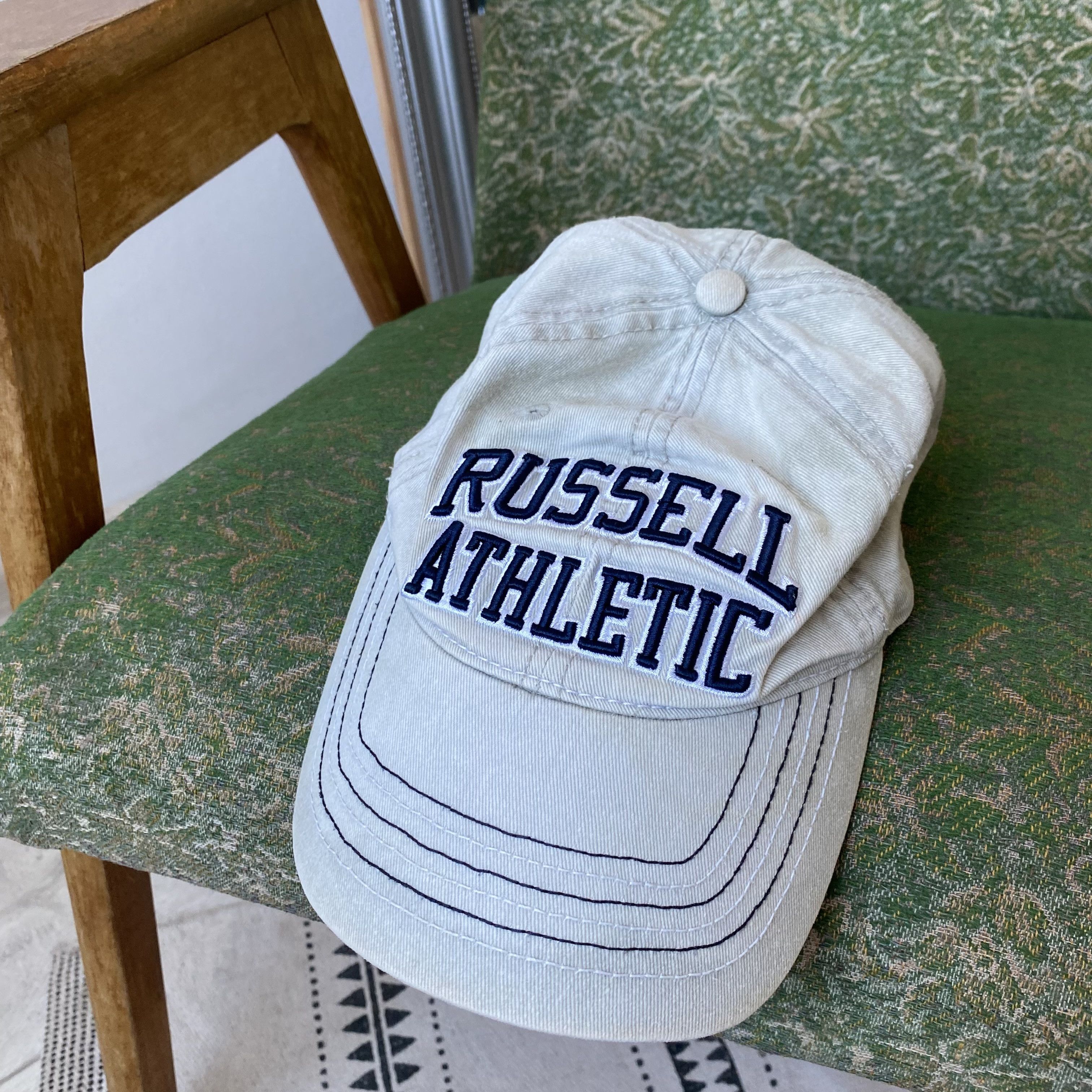 Russell Athletic 🧢 Vintage Faded Russell Athletic cap Big logo Dad hat Size ONE SIZE - 8 Thumbnail