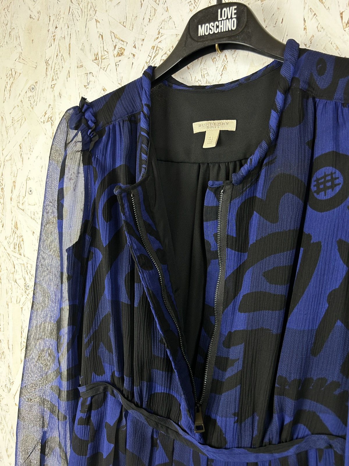 Burberry Burberry Allover Ornament Beautiful Silk Dress US 4 IT 38 Size XS / US 0-2 / IT 36-38 - 5 Thumbnail