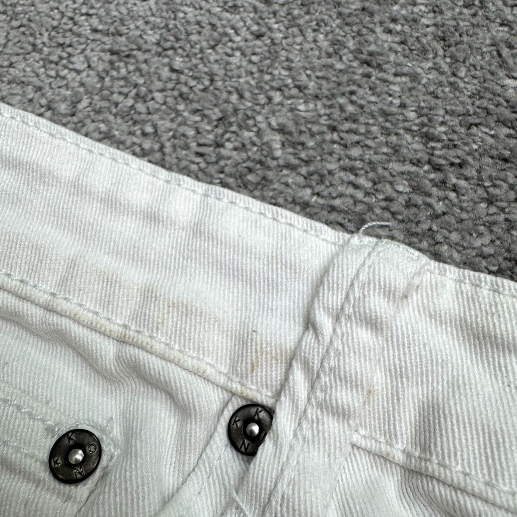 Denime KDNK Jeans Men 32 White Distressed Slim Fit Skinny Denim Cotton Ankle Zip Casual Size US 32 / EU 48 - 4 Thumbnail