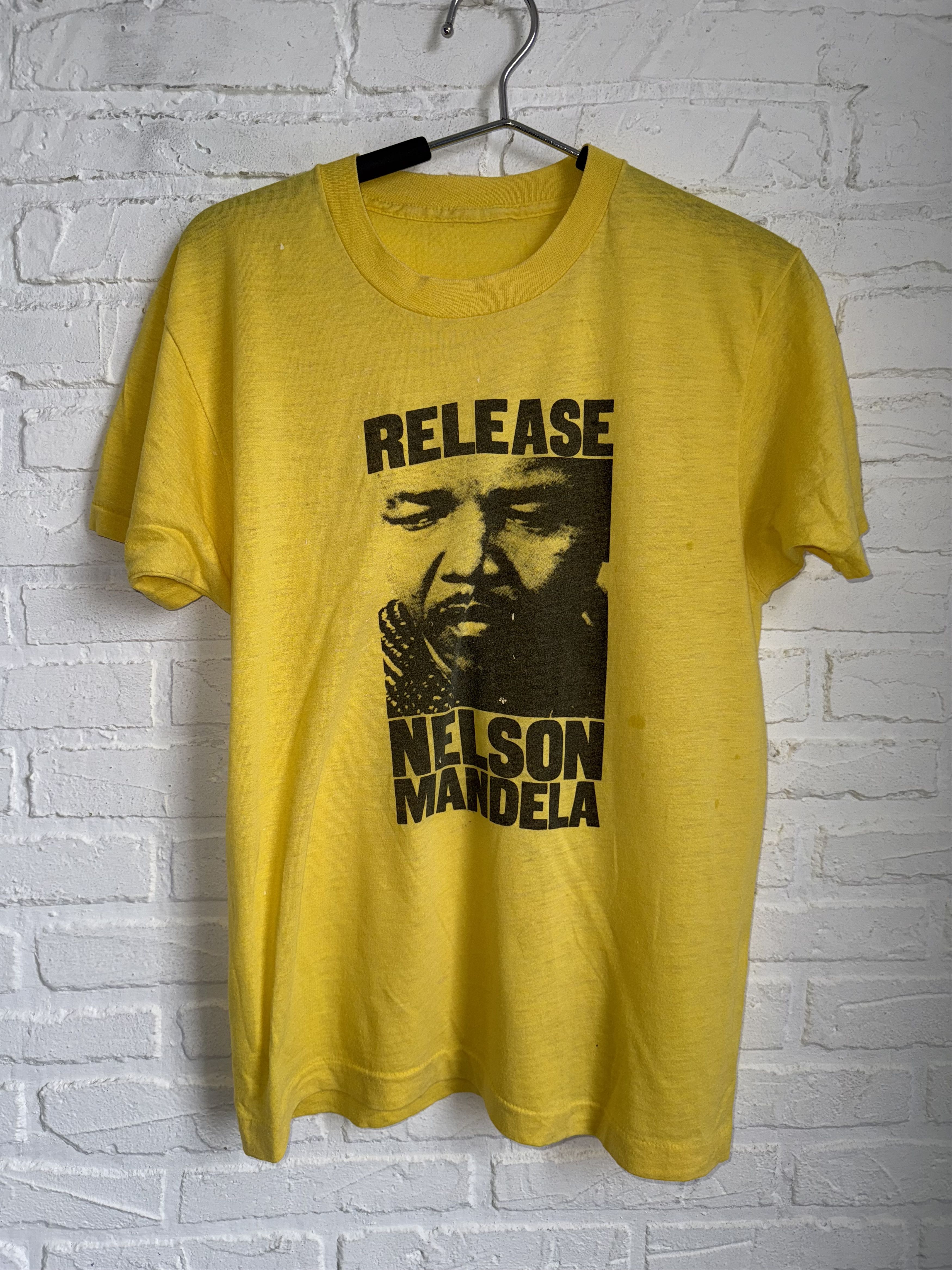 Vintage RARE Vintage 70s 80s Release Nelson Mandela protest t-shirt Size US M / EU 48-50 / 2 - 1 Thumbnail