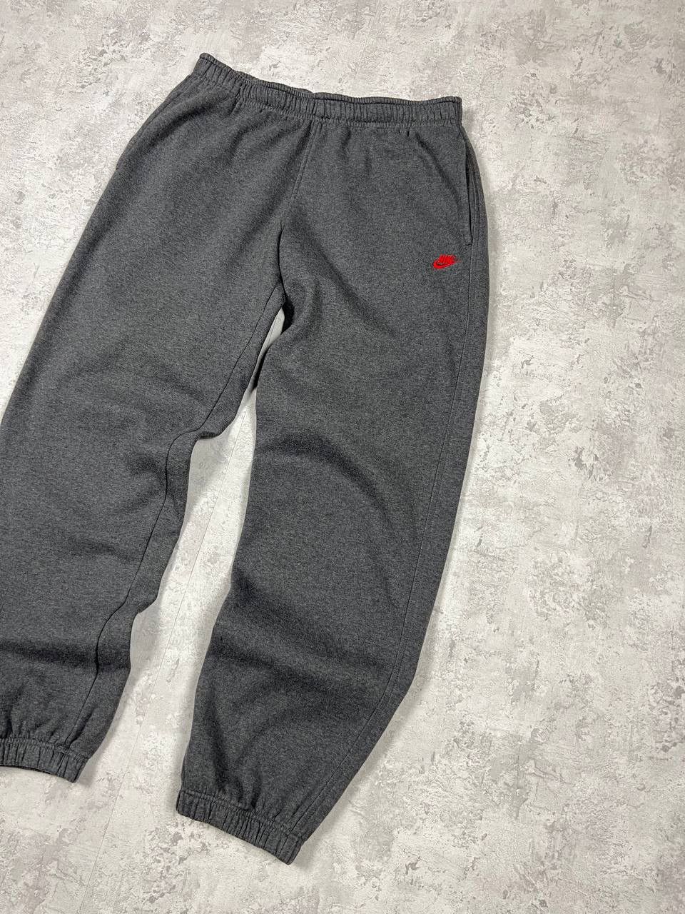 Nike Vintage Nike Baggy Grey Sweatpants Joggers Pants Size L Size US 34 / EU 50 - 2 Thumbnail