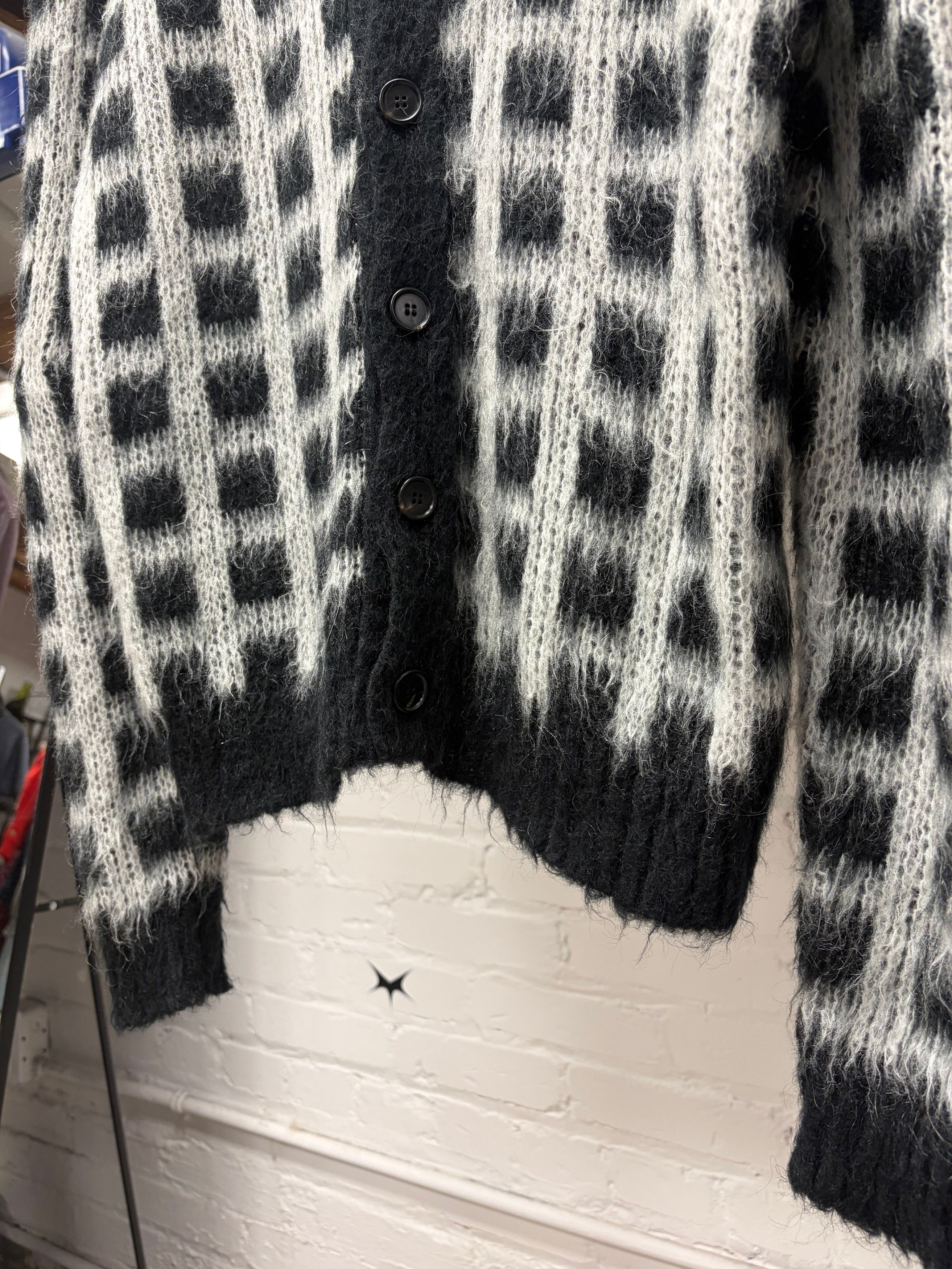 Marni Marni Black/White Plaid Mohair Shag Cardigan Size US M / EU 48-50 / 2 - 2 Thumbnail