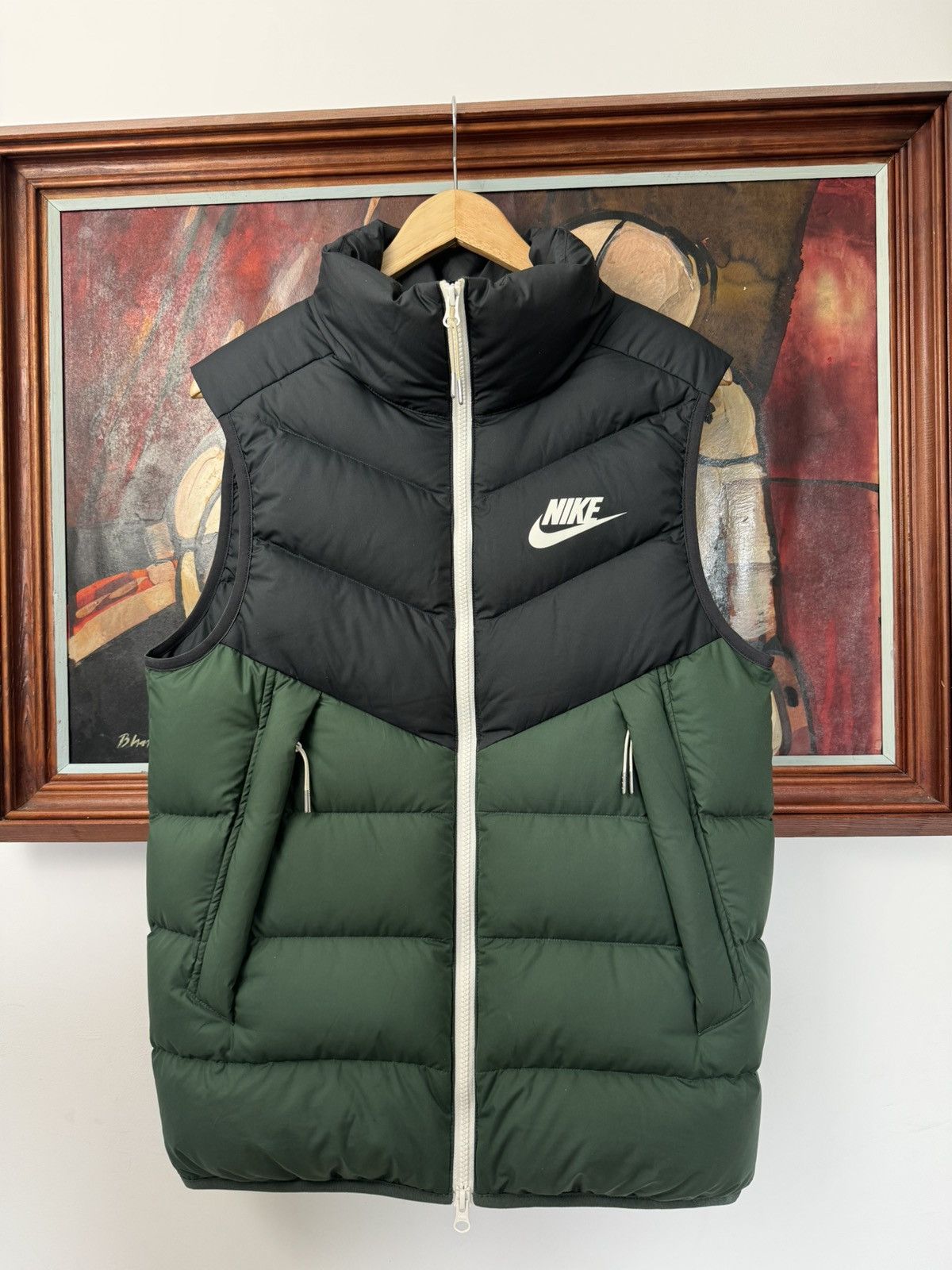 Nike Black Swoosh Goose Down newest Puffer Vest