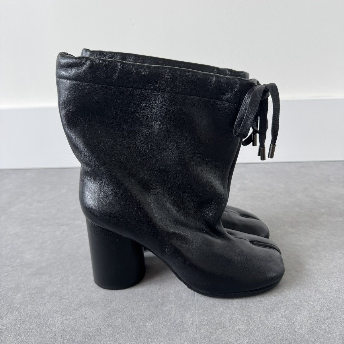 Maison Margiela Maison Margiela Tabi Drawstring Ankle Boots Size US 7 / IT 37 - 4 Thumbnail