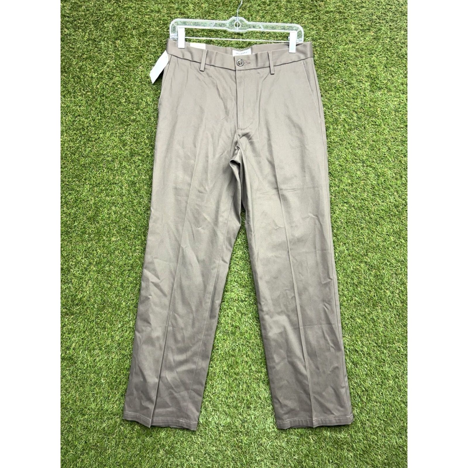 Dockers DOCKERS Chino Pants Mens 30x30 Best Pressed Khakis Straight Leg Brown NEW Pants Size US 30 / EU 46 - 2 Thumbnail