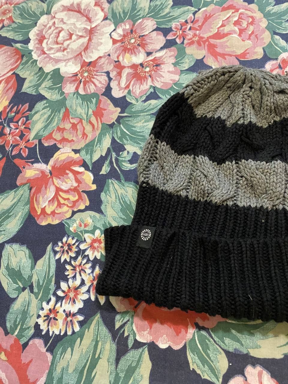 Ugg Hats UGG Vintage Y2K Streetwear Size ONE SIZE - 5 Thumbnail