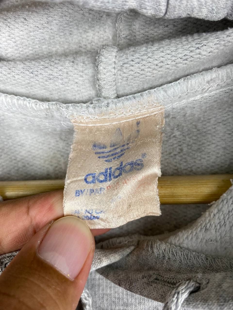 Adidas vintage adidas big logo hoody nice design made in canada Size US XXL / EU 58 / 5 - 7 Thumbnail