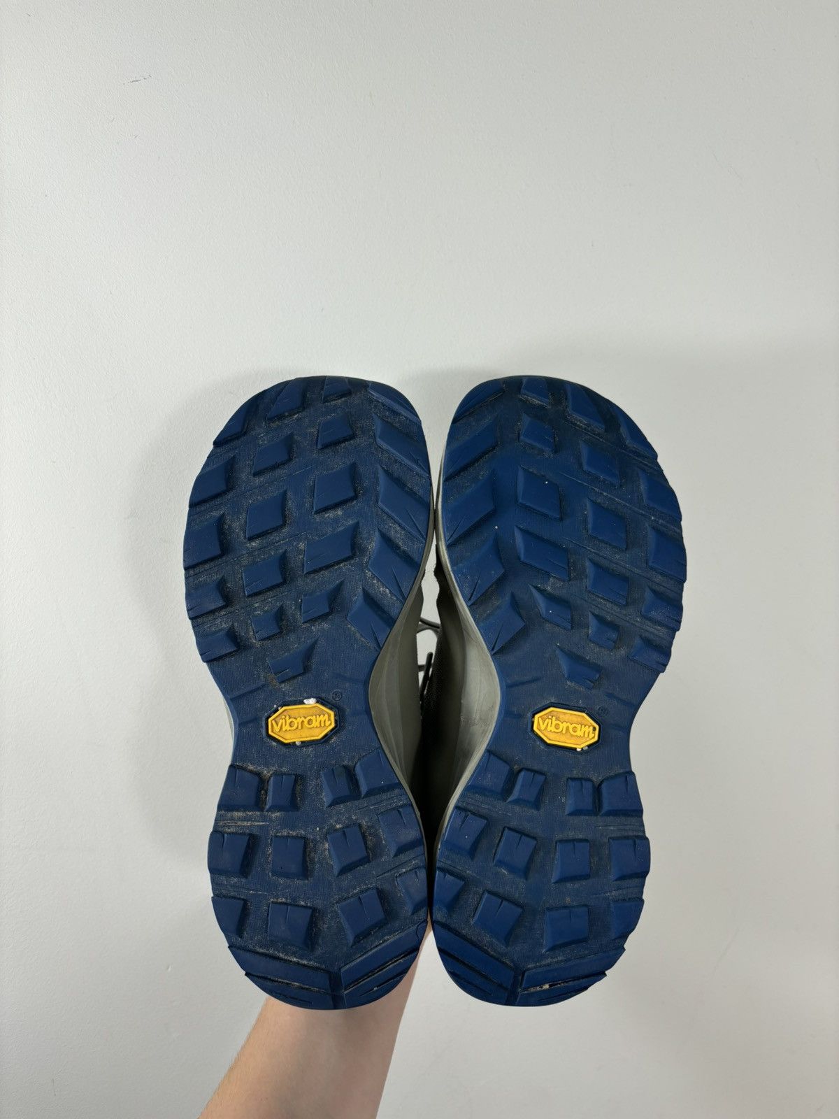 Arc'teryx Arc’teryx Aerios FL Women’s Gore-Tex Vibram Hiking Shoes Size US 6.5 / IT 36.5 - 23 Thumbnail