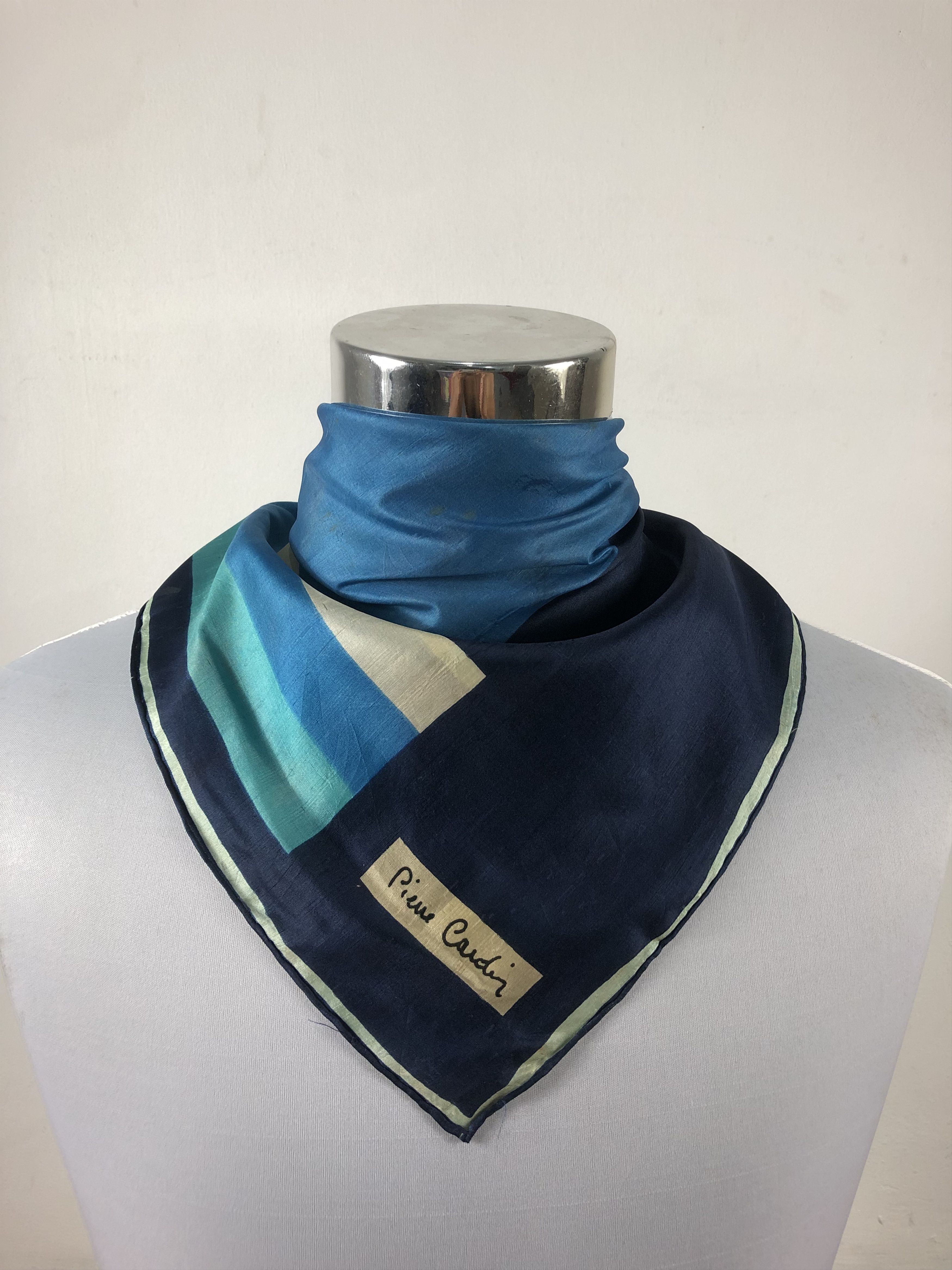Pierre Balmain × Vintage Pierre Balmain Handkerchief / Bandana / Neckerchief Size ONE SIZE - 1 Thumbnail