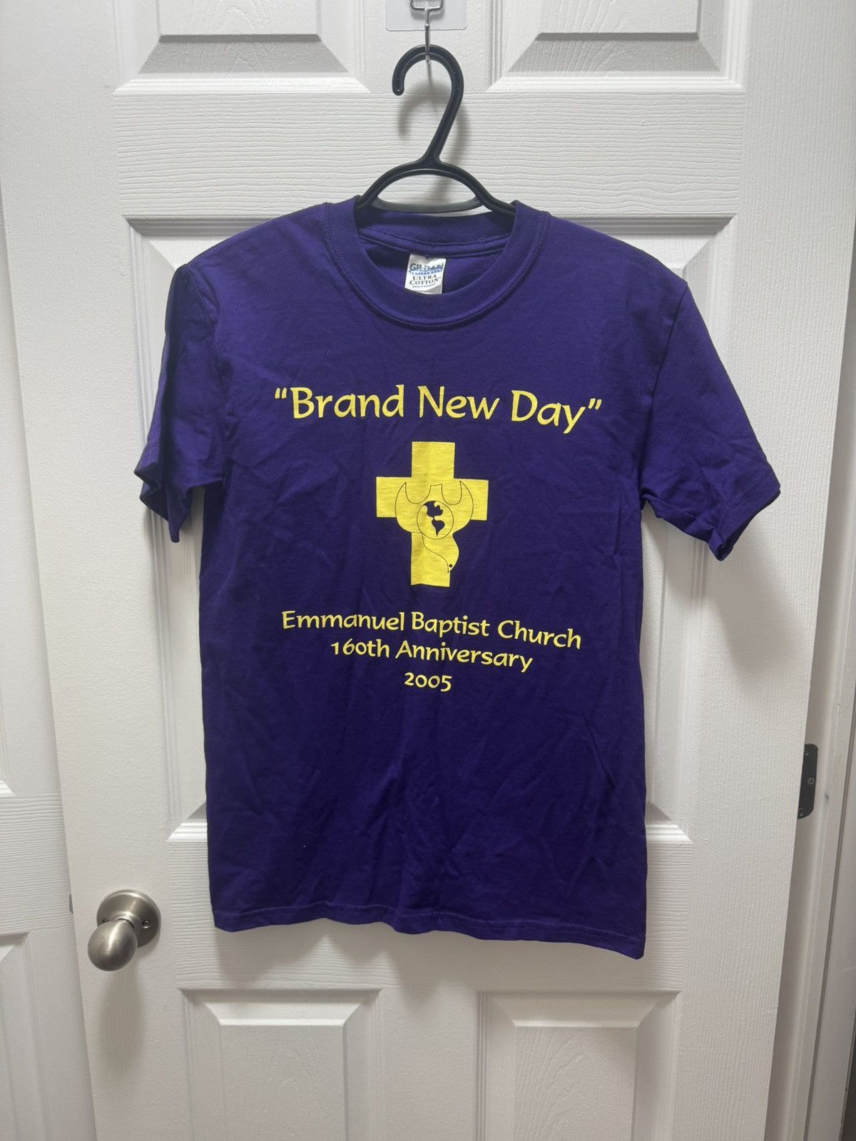 Gildan Gildan Vintage 2005 Brand New Day Baptist 160th Cross Size US S / EU 44-46 / 1 - 1 Thumbnail