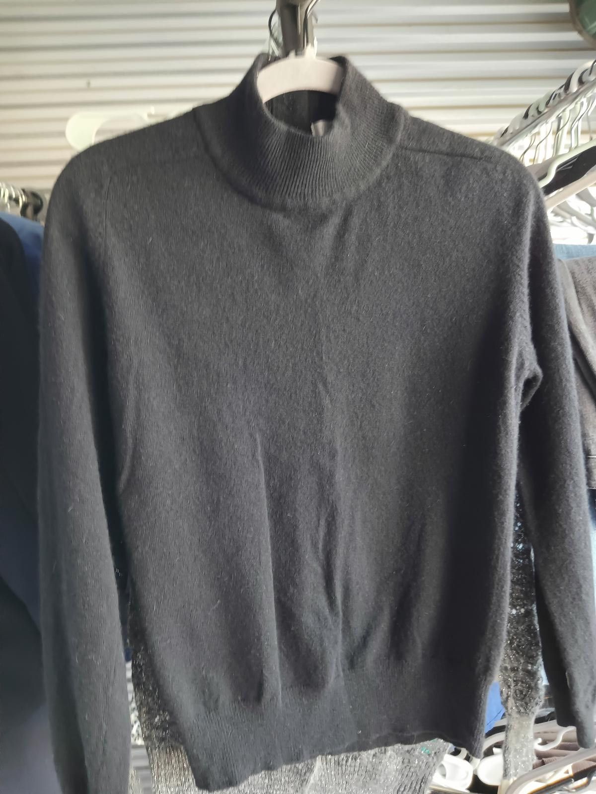 Designer Cozy Black Mock Neck Sweater Size M / US 6-8 / IT 42-44 - 1 Thumbnail