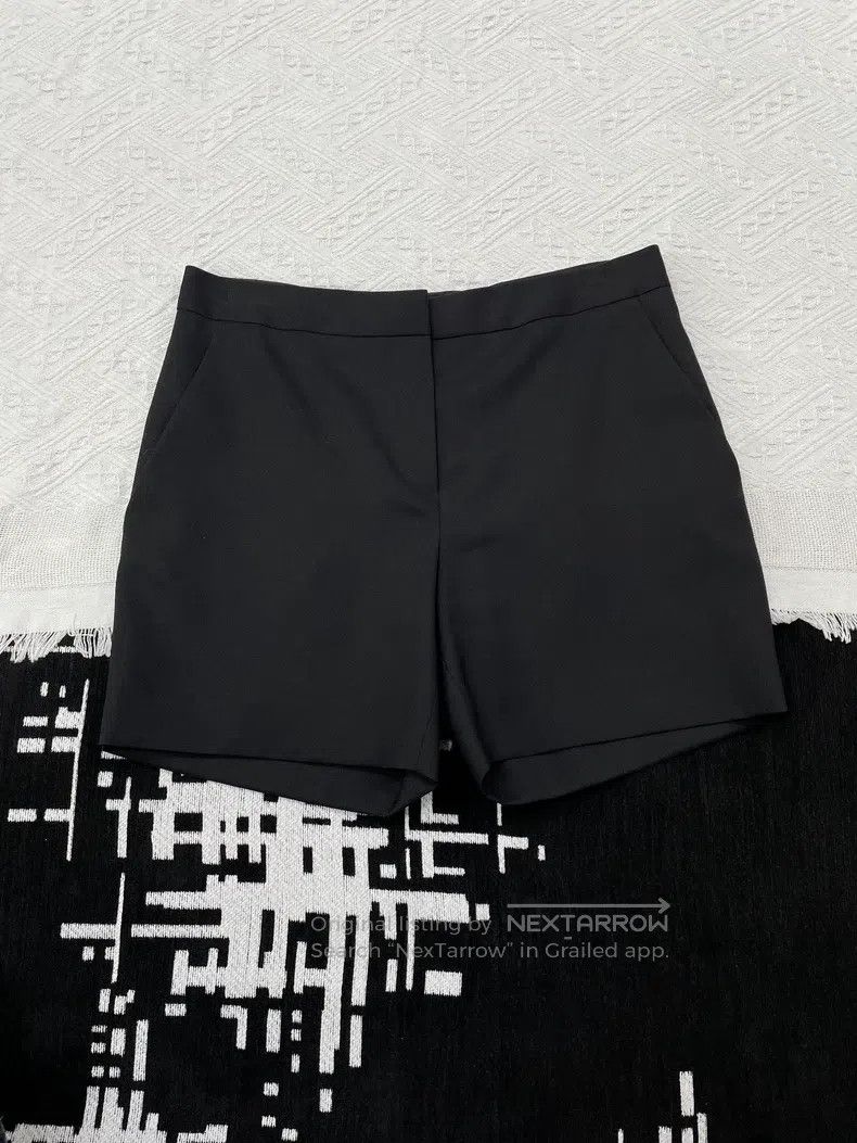 Dior Dior Black wool shorts Size 25" / US 0 / IT 36 - 1 Thumbnail