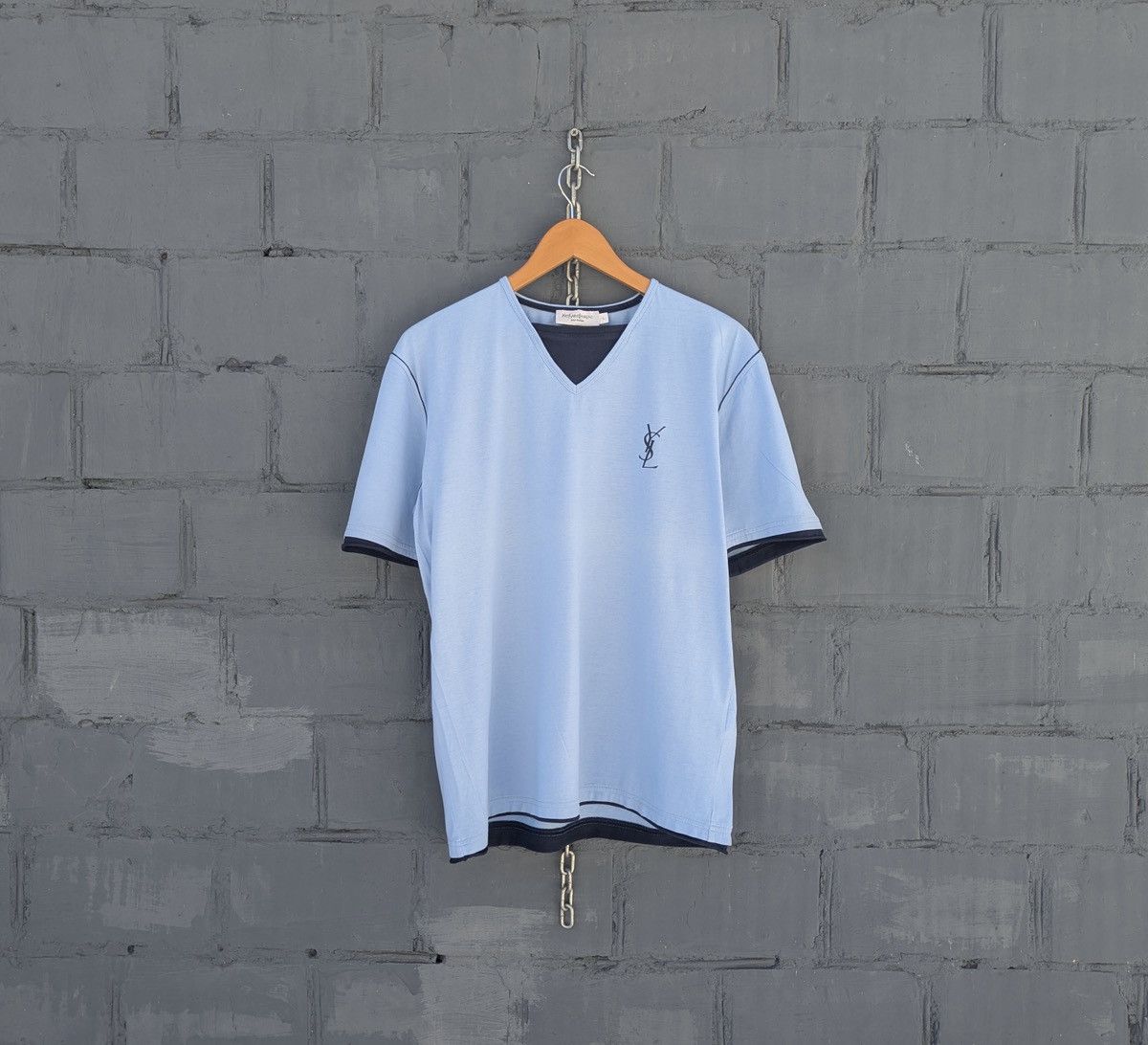 Yves Saint Laurent YSL Archive Monogram Vintage T Shirt Small Logo Tee Size US L / EU 52-54 / 3 - 1 Thumbnail