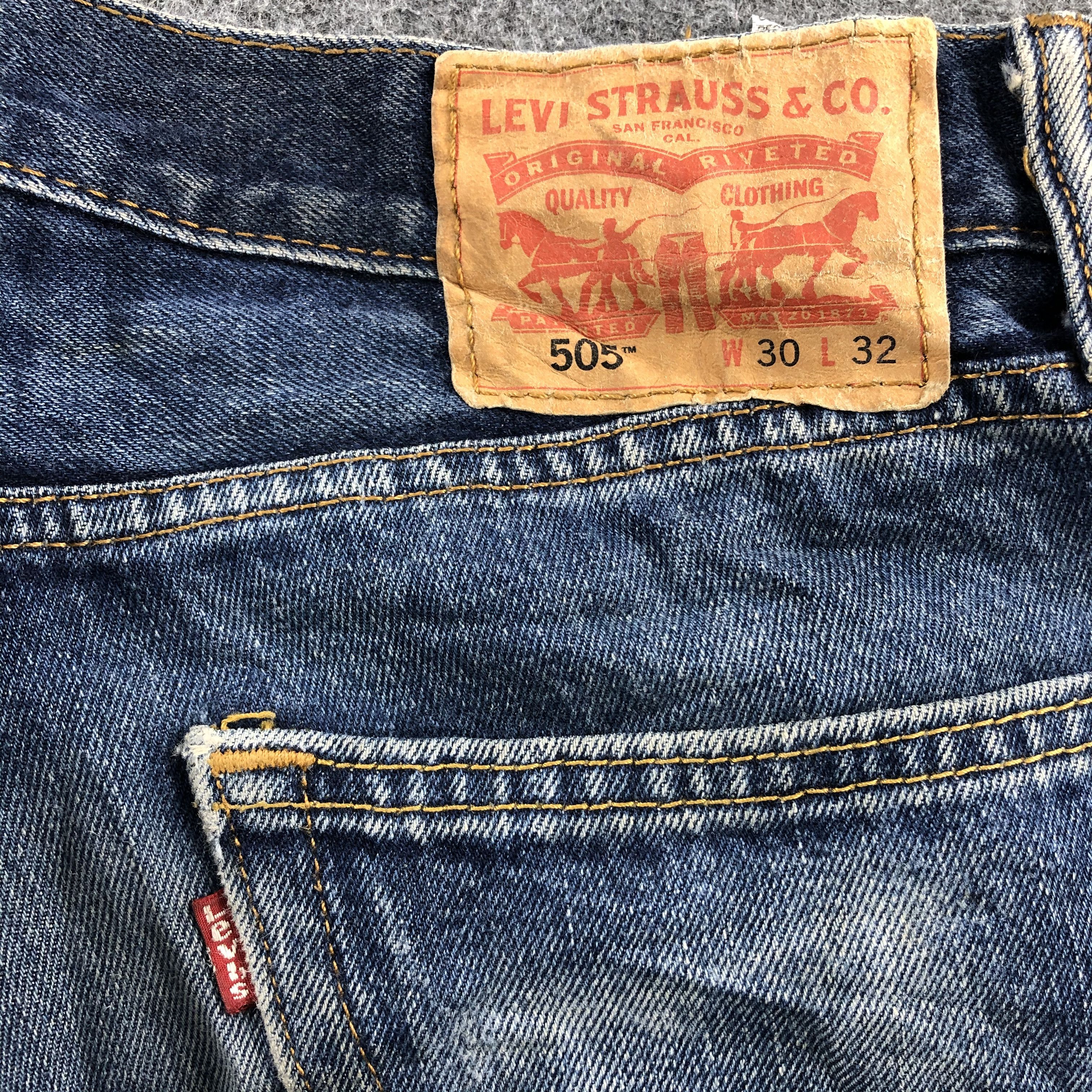 Levi's Faded Blue Vintage Levi's 505 Jeans Distress Denim KJ549 Size US 30 / EU 46 - 5 Thumbnail