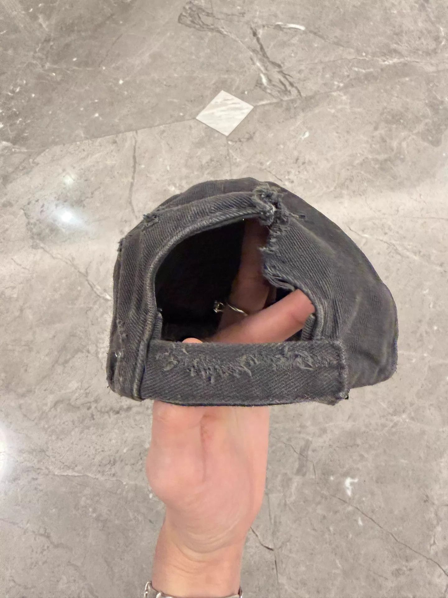 Balenciaga Balenciaga Distressed Wheat Cap Size L Size ONE SIZE - 8 Thumbnail