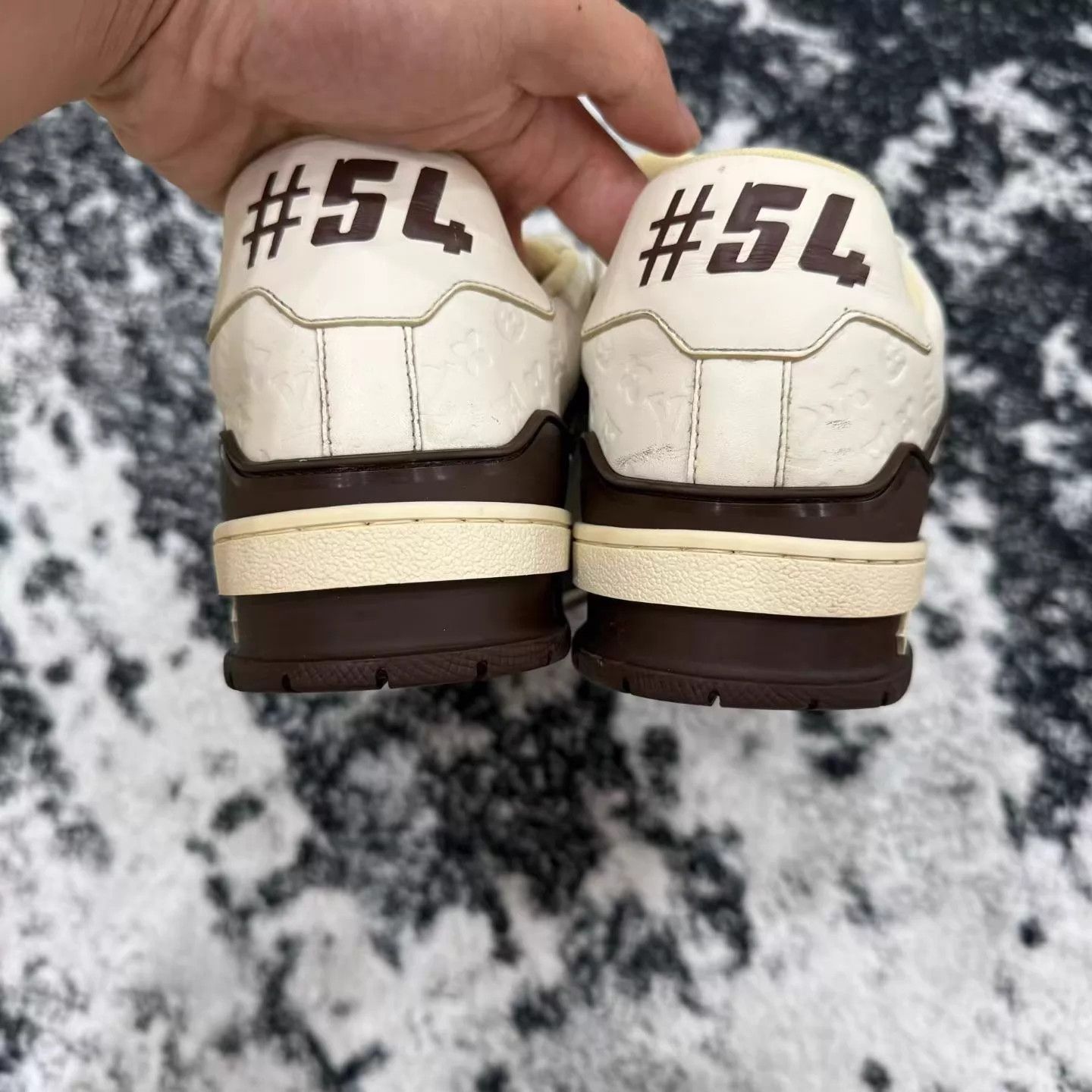 Louis Vuitton LOUIS VUITTON LV Trainer Tan & Beige 40 Near New Size US 7 / EU 40 - 5 Thumbnail