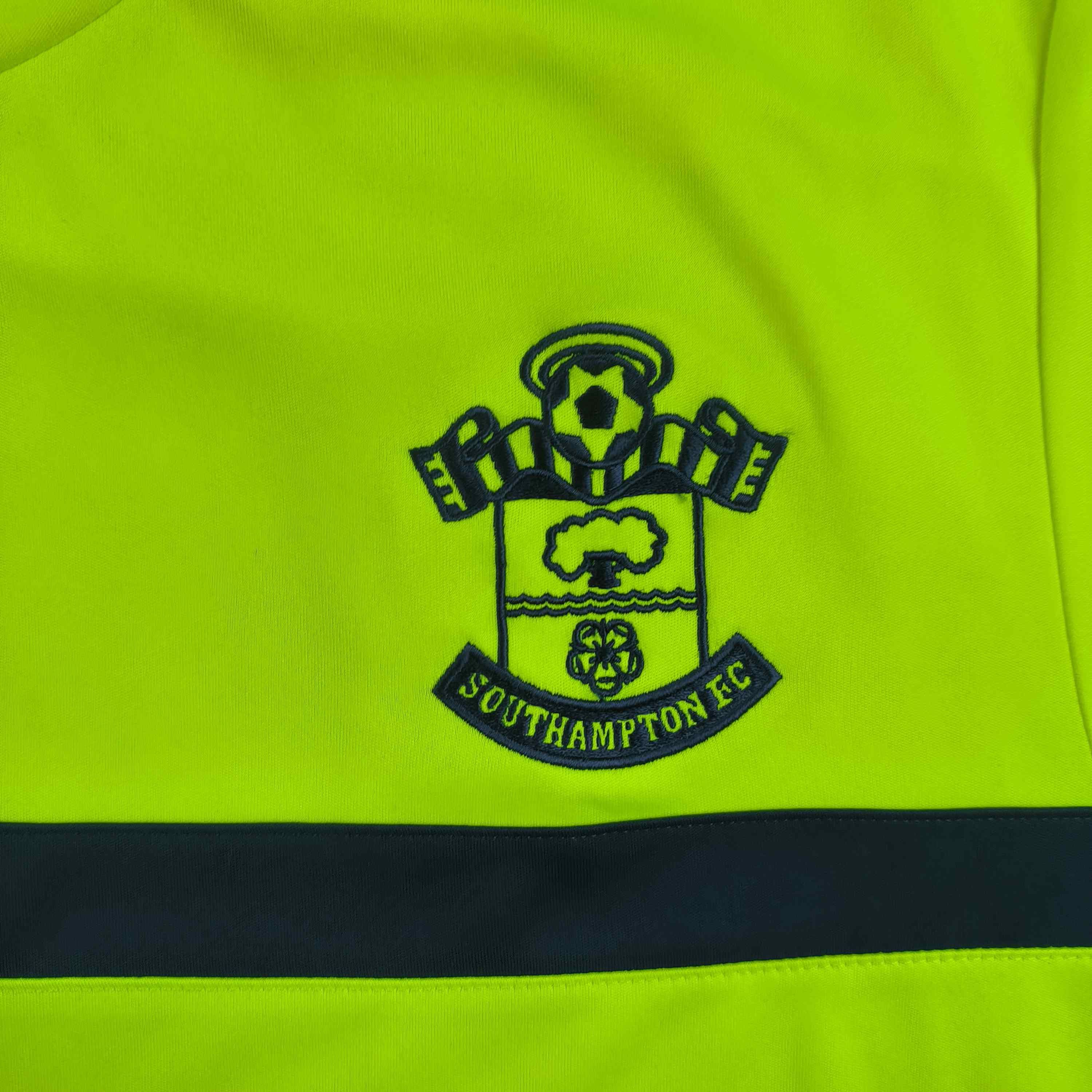 Adidas Southampton 2013-14 Adidas training football jersey size L Size US L / EU 52-54 / 3 - 3 Thumbnail