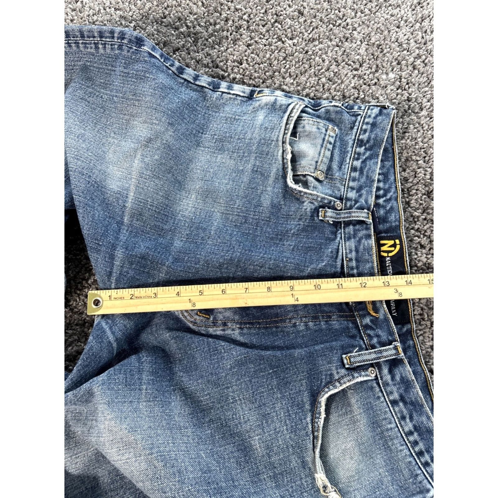 Nautica VINTAGE Nautica Jeans Mens 36x32 Blue Medium Wash Cotton Baggy Wide Y2K Jeans, 5-Pocket, Relaxed Fit, Logo USA Classic, Button Zip Closure Size US 36 / EU 52 - 5 Thumbnail