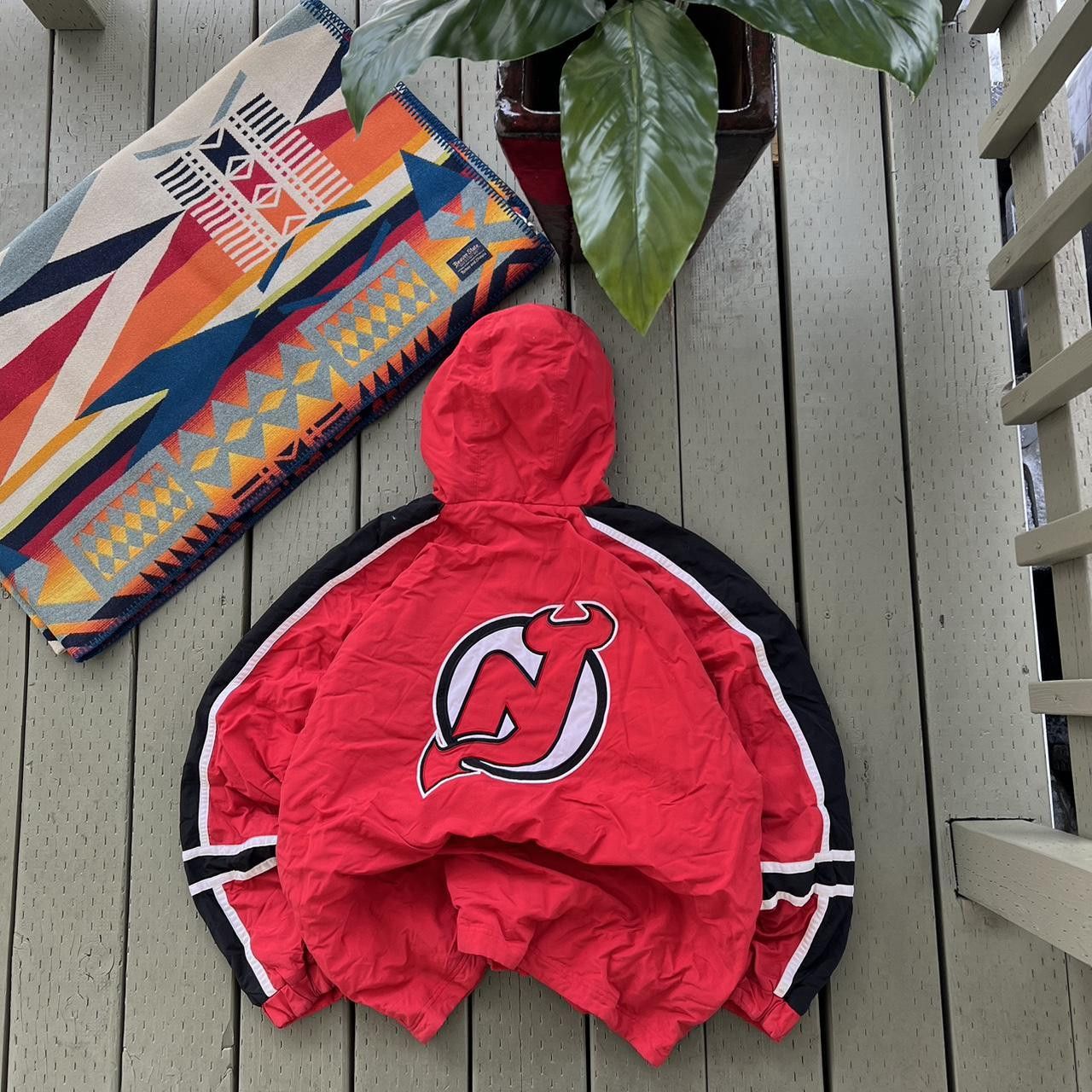 NHL × Vintage Vintage New Jersey Devils Puffer Jacket Size XL NHL Size US XL / EU 56 / 4 - 2 Thumbnail